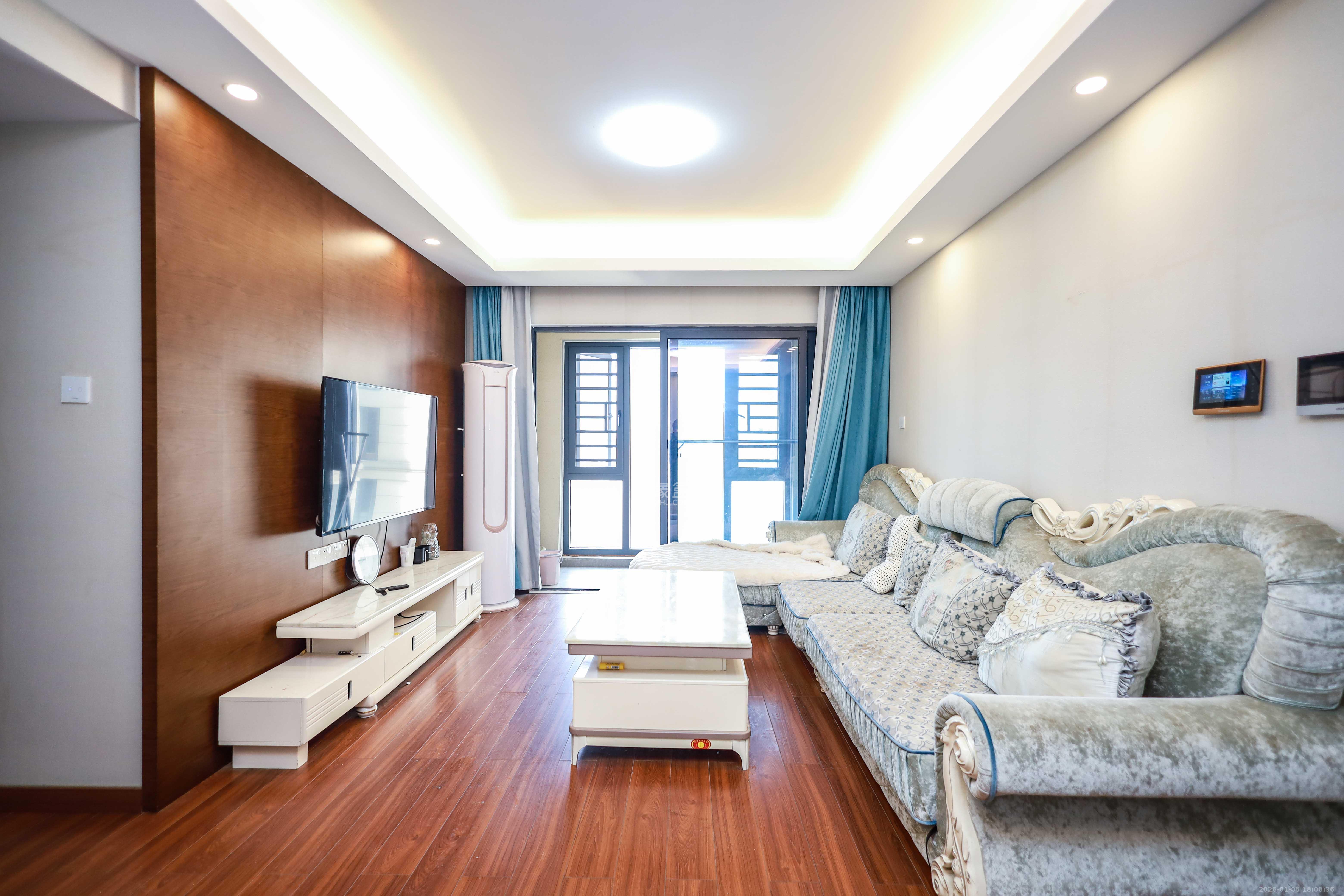 荣泰广场  3室2厅1卫    105.0万