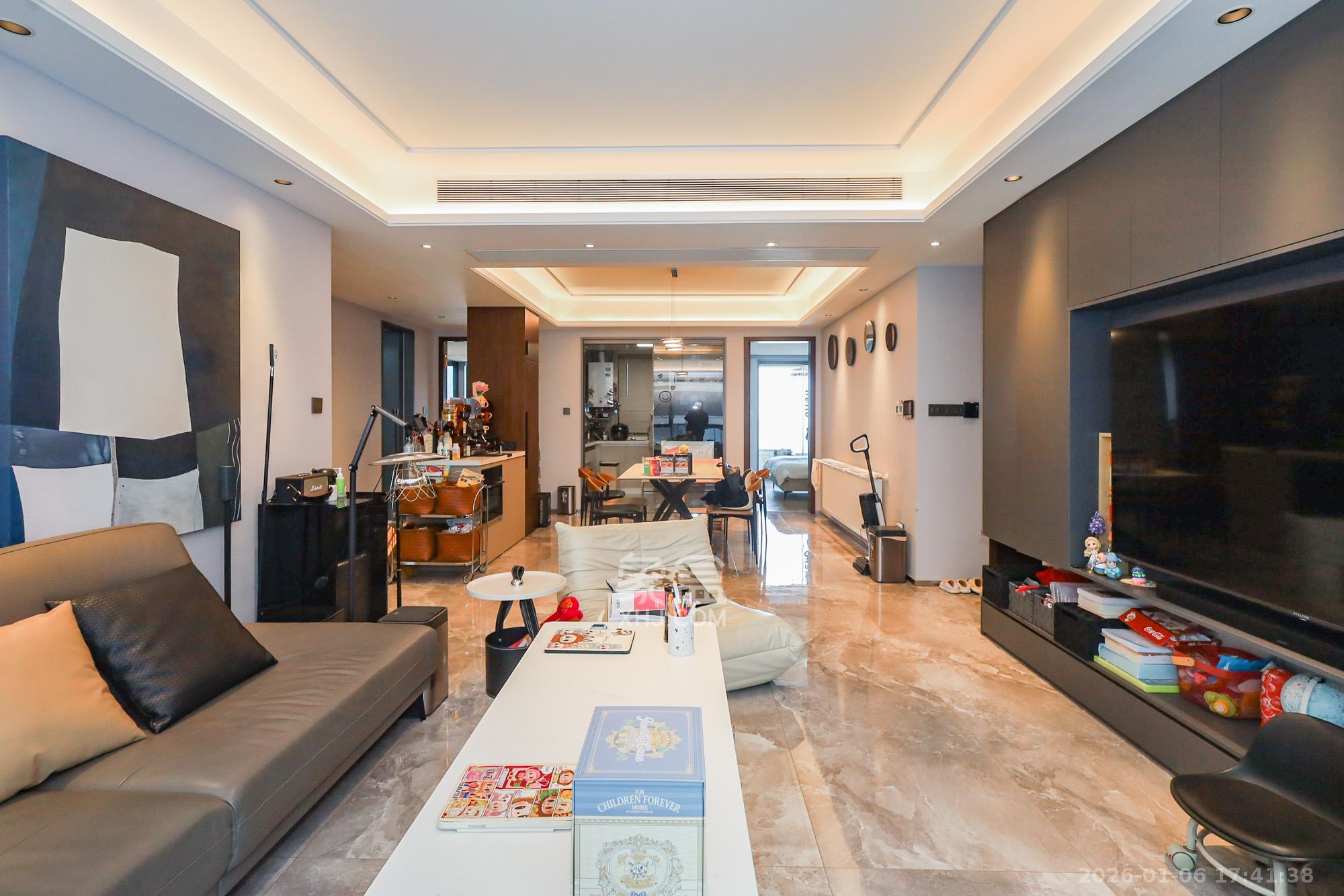 金茂建发泊悦  4室2厅2卫    266.0万