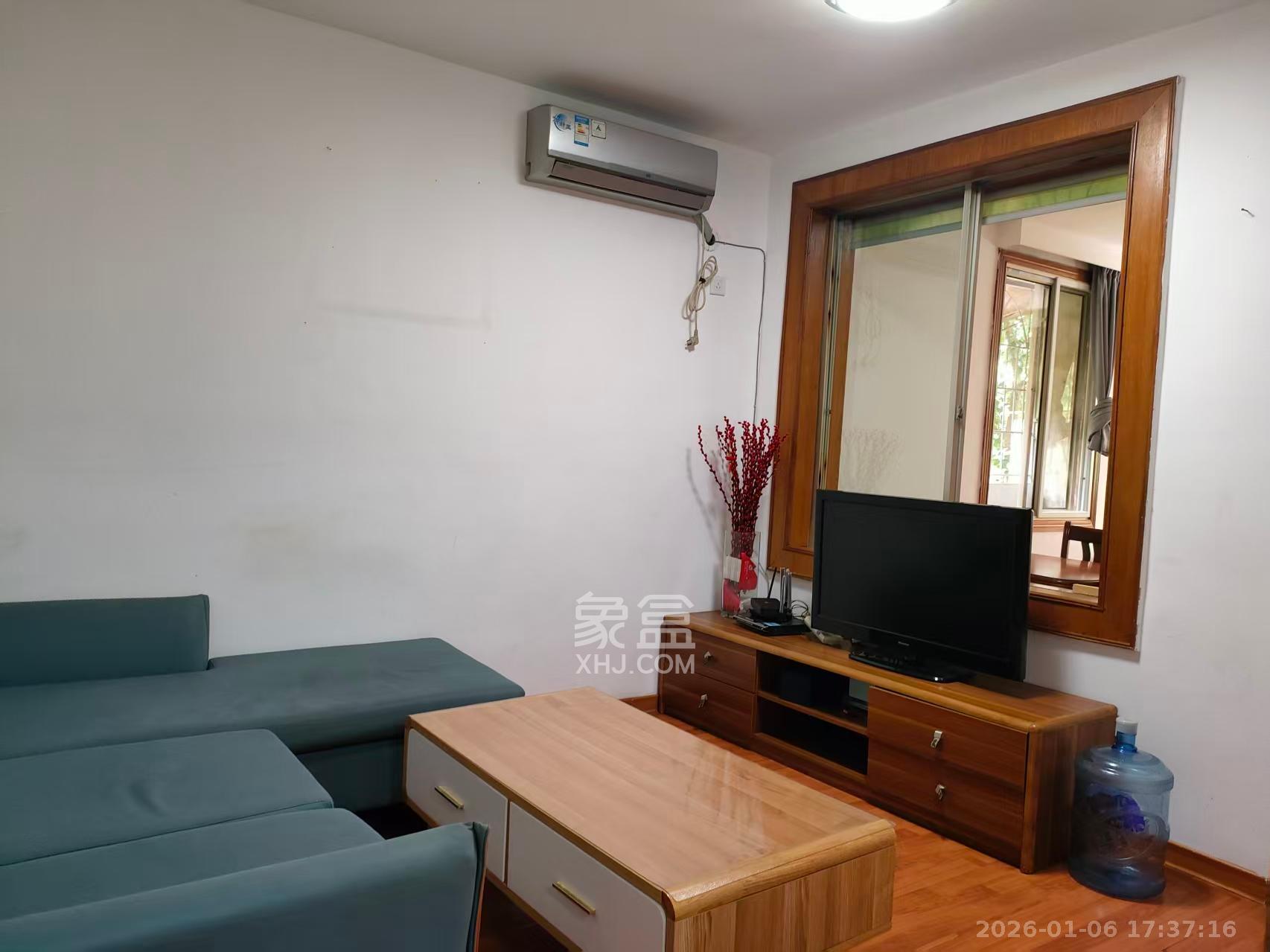 中建五局信和苑二区  2室1厅1卫    1300.0元/月