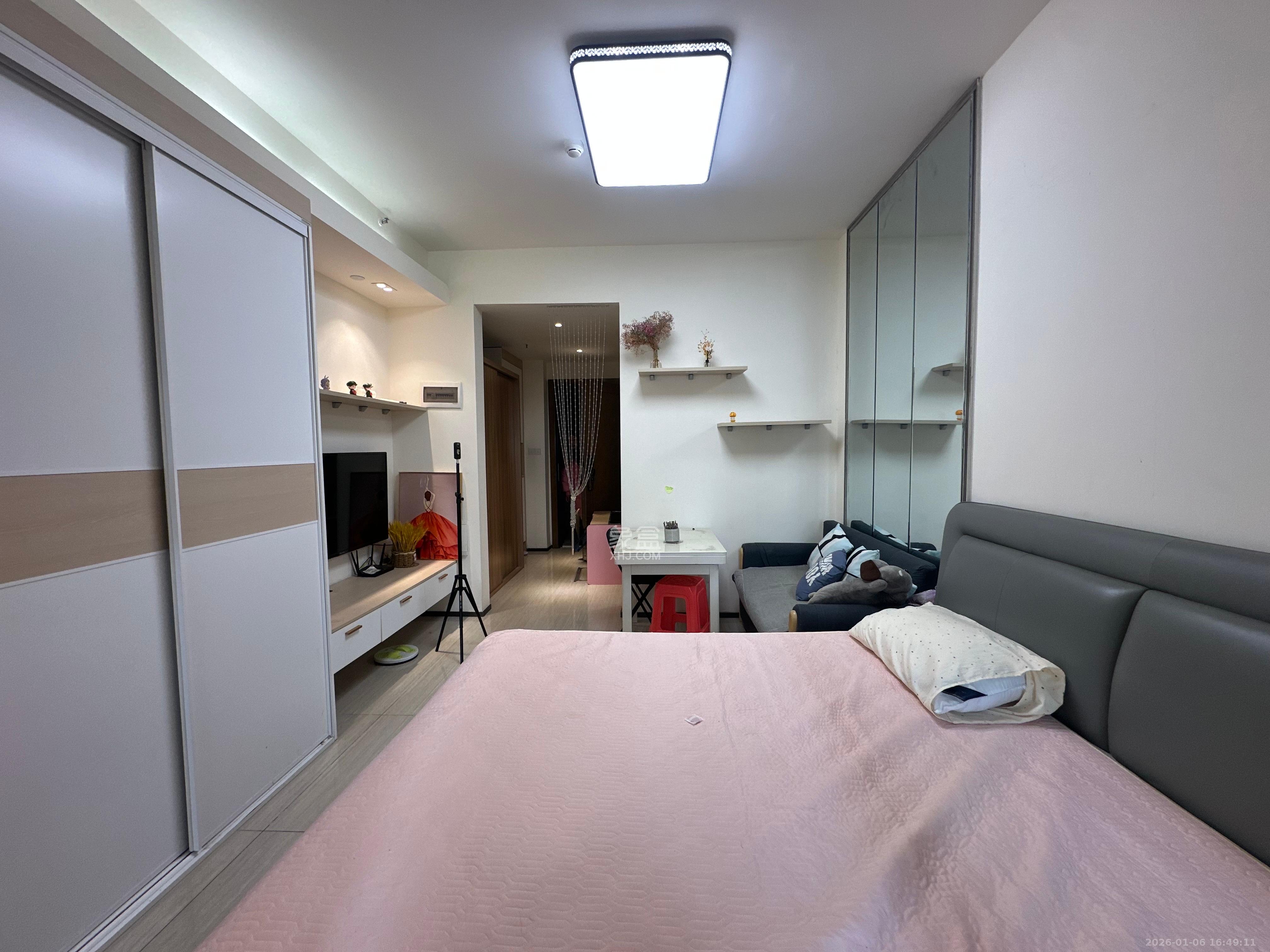 恒大上林苑  1室1厅1卫    1800.0元/月