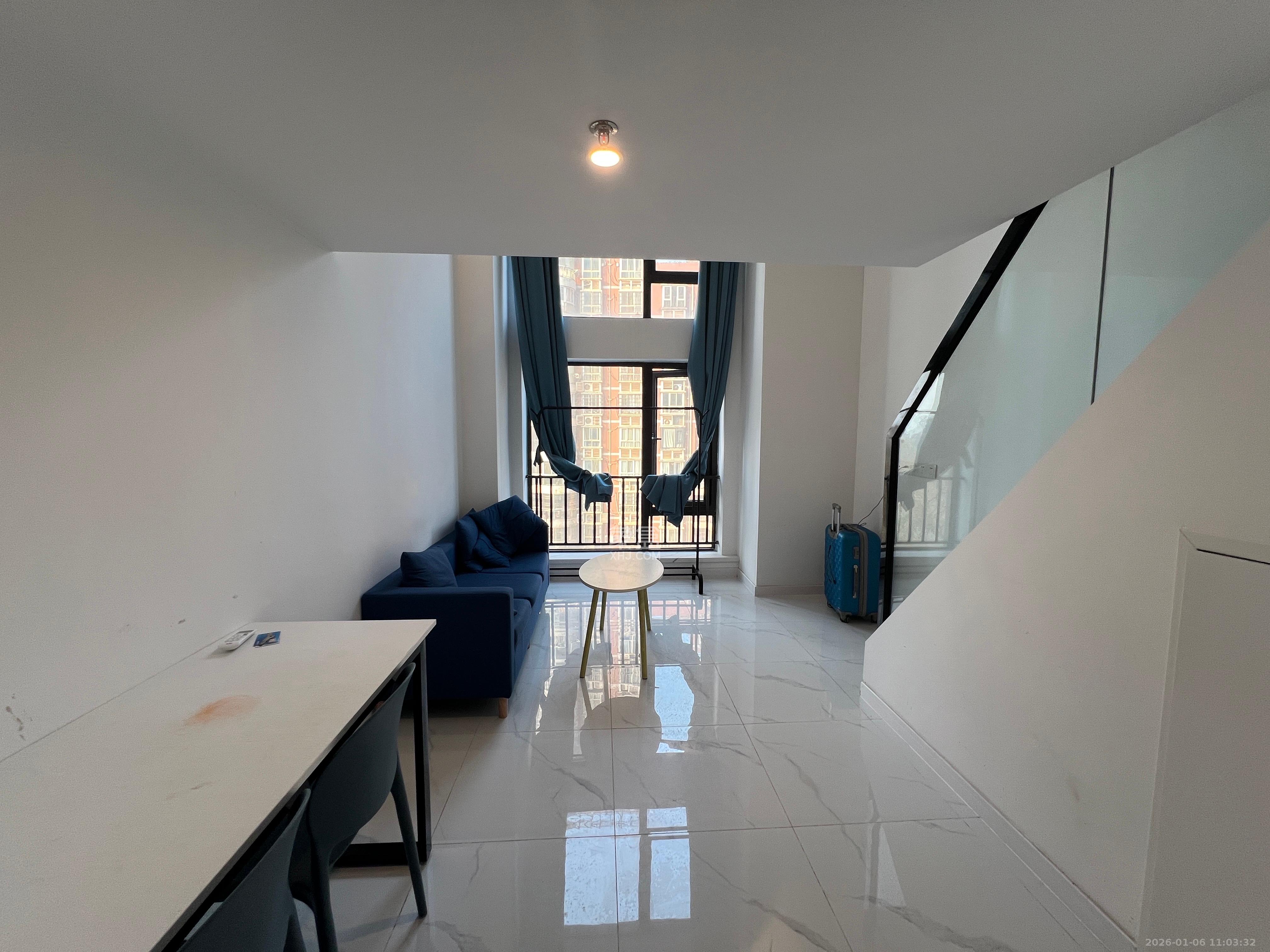 卓越江岸  1室0厅0卫    1700.0元/月