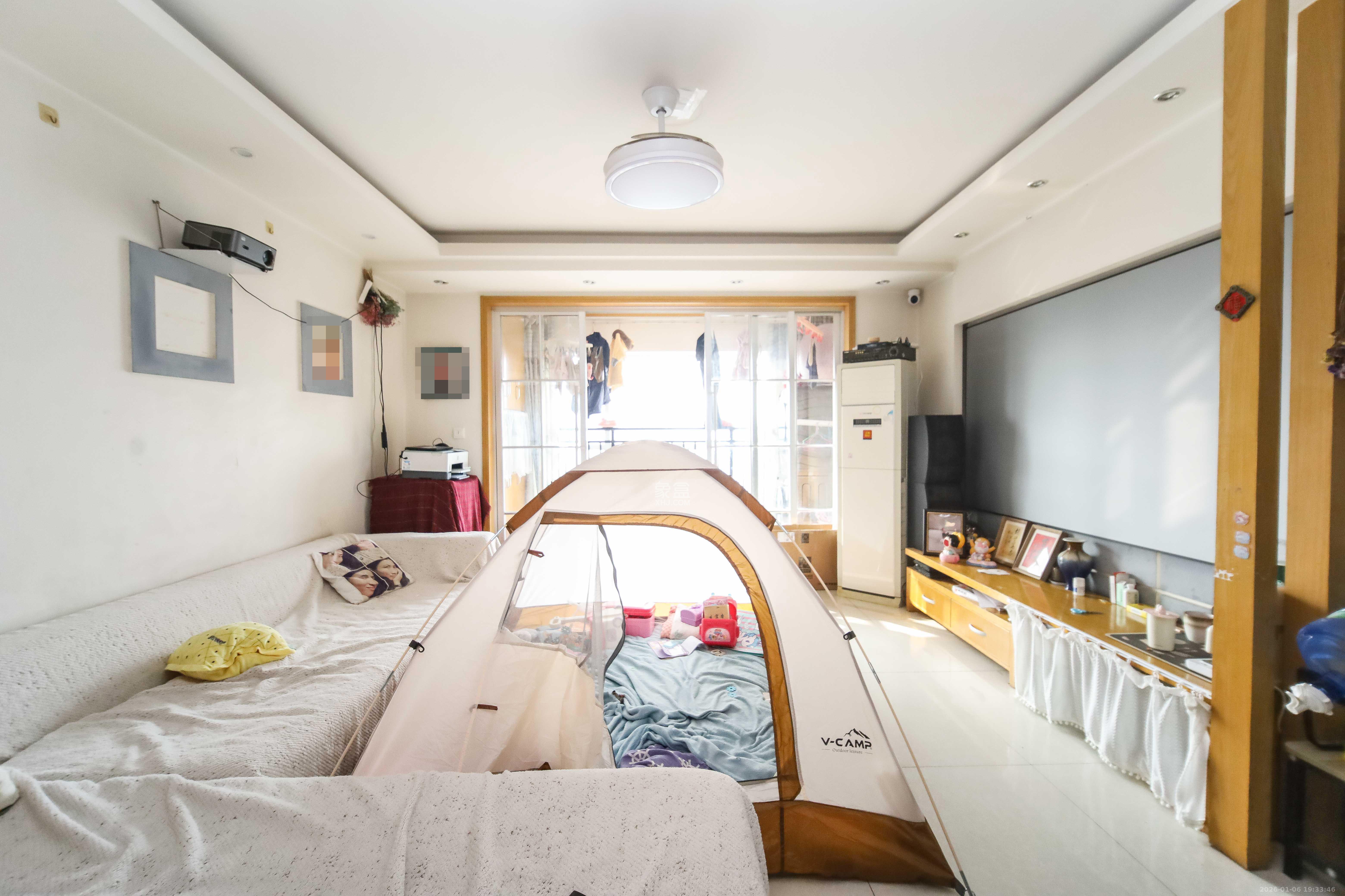 左岸右岸  3室2厅2卫    90.0万