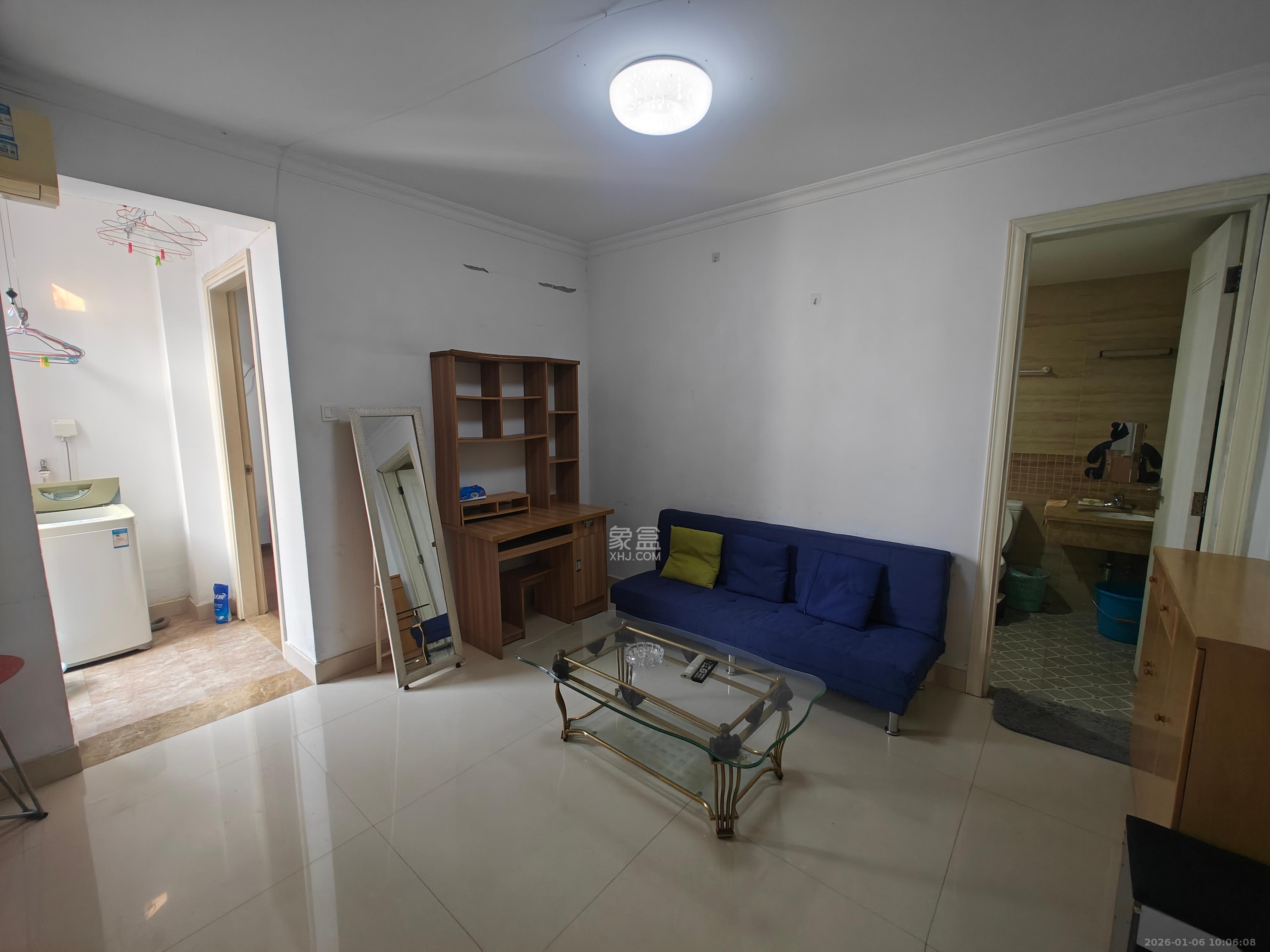 共和世家  1室1厅1卫    2000.0元/月