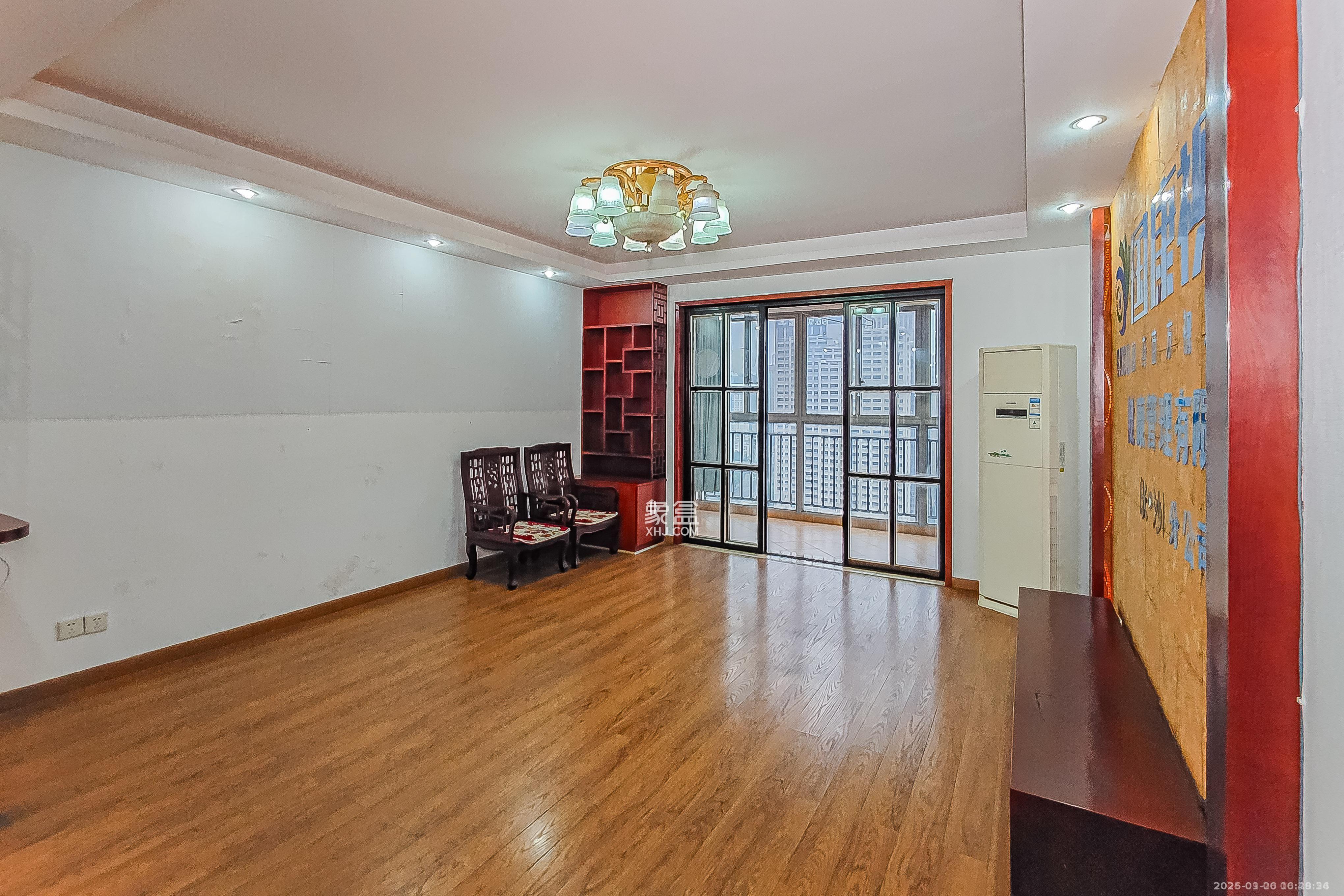 友阿光大大厦  3室2厅2卫    3500.0元/月