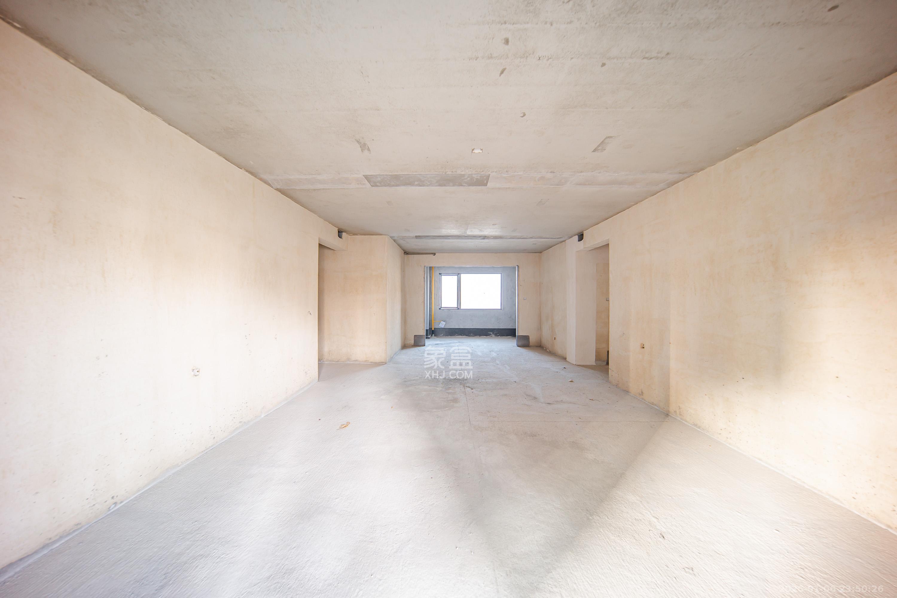 城发恒伟洋湖映2009  4室2厅2卫    158.0万