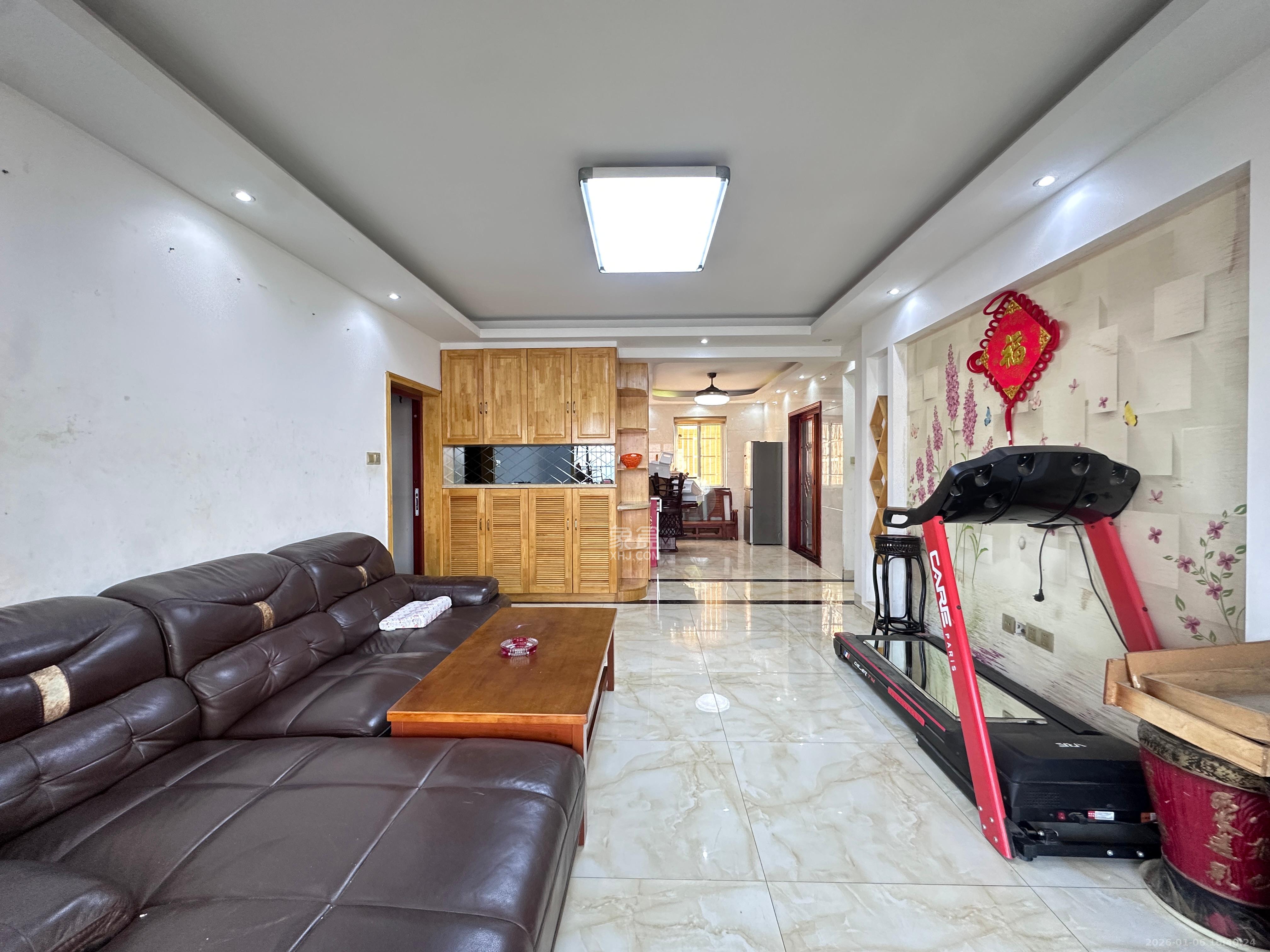 星城新宇黎锦苑  4室2厅2卫    2500.0元/月