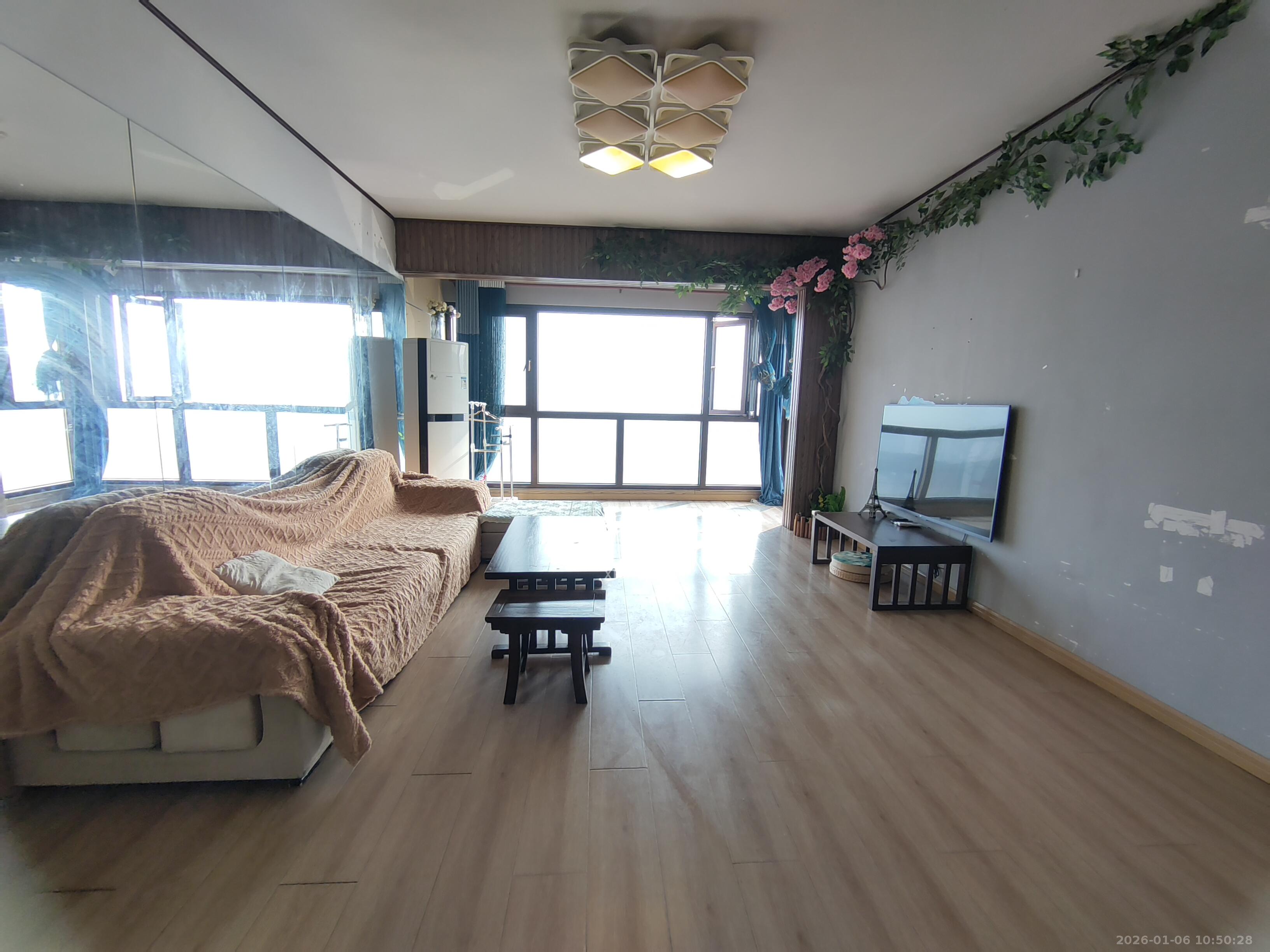 龙湖璟宸原著（龙湖紫宸）  4室2厅2卫    2500.0元/月