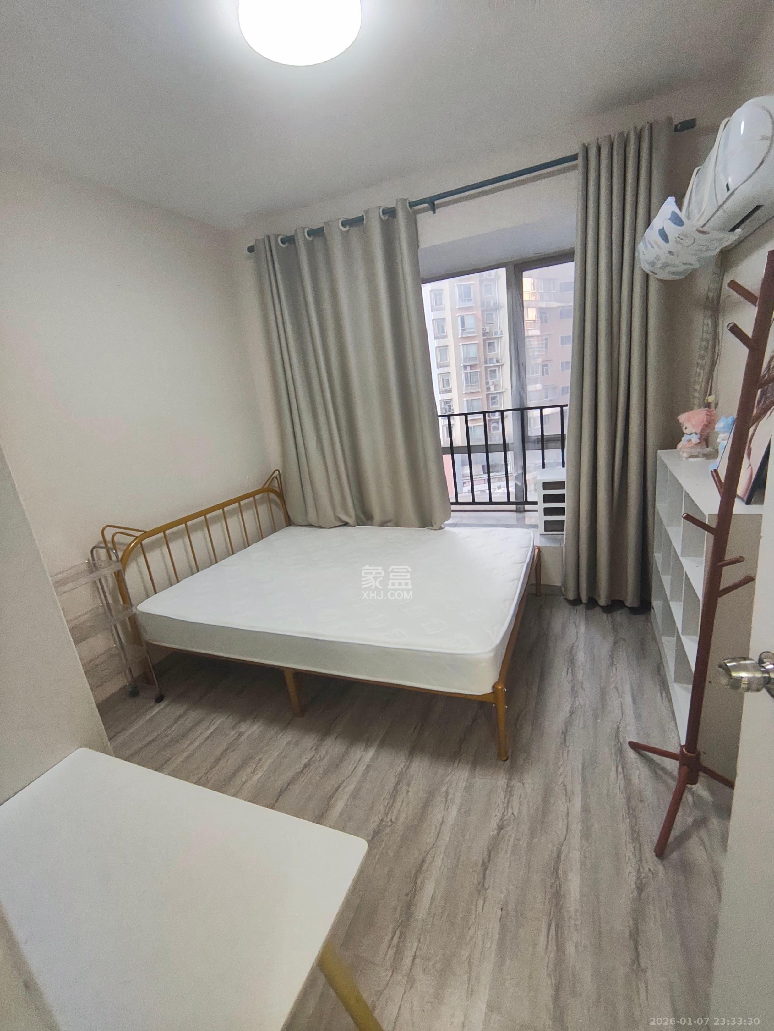 岳麓现代城   40.0㎡      4000.0元/月室内图