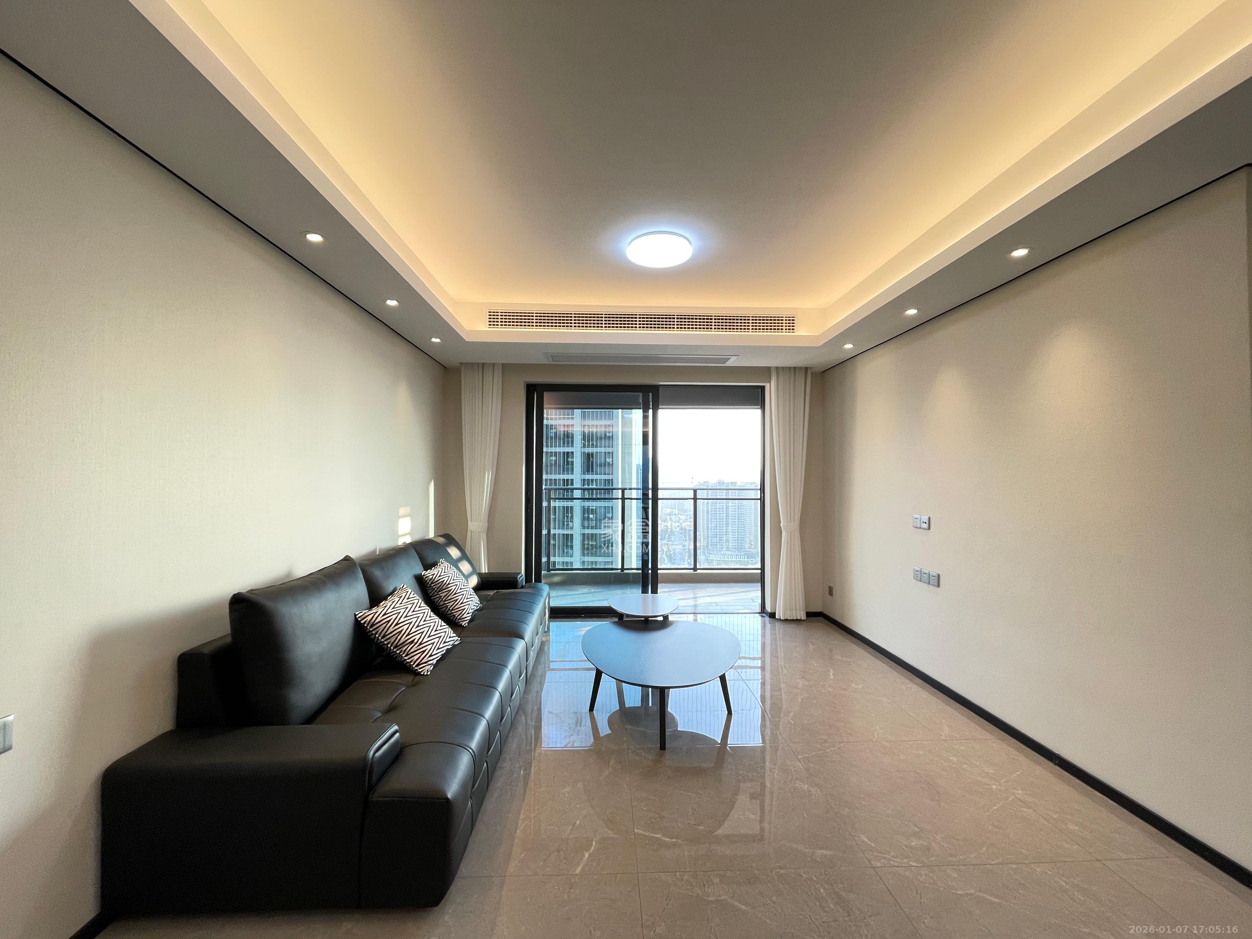 中海麓山境北区  4室2厅2卫    3000.0元/月