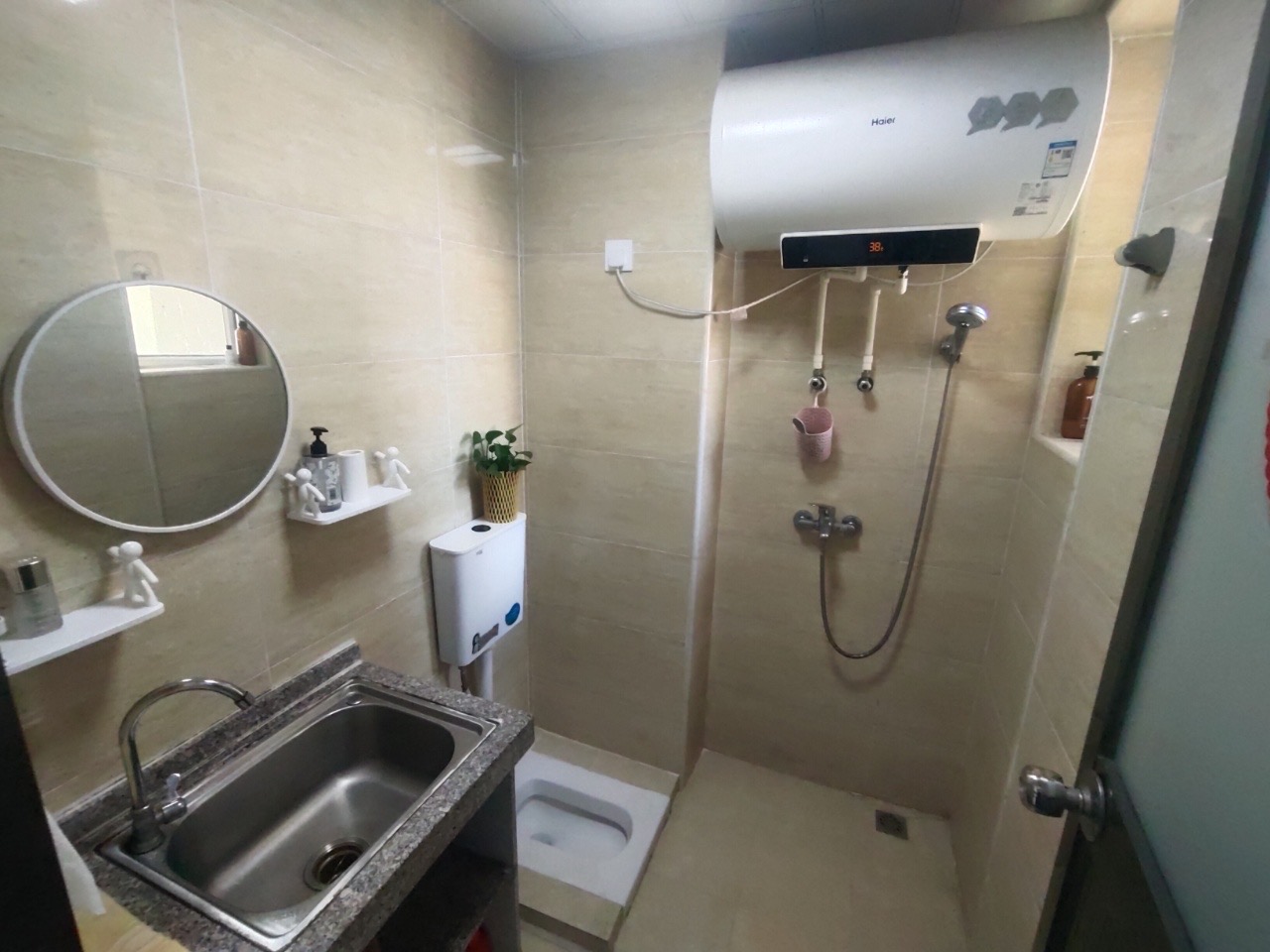 宝泰温泉花园  1室0厅0卫    1500.0元/月