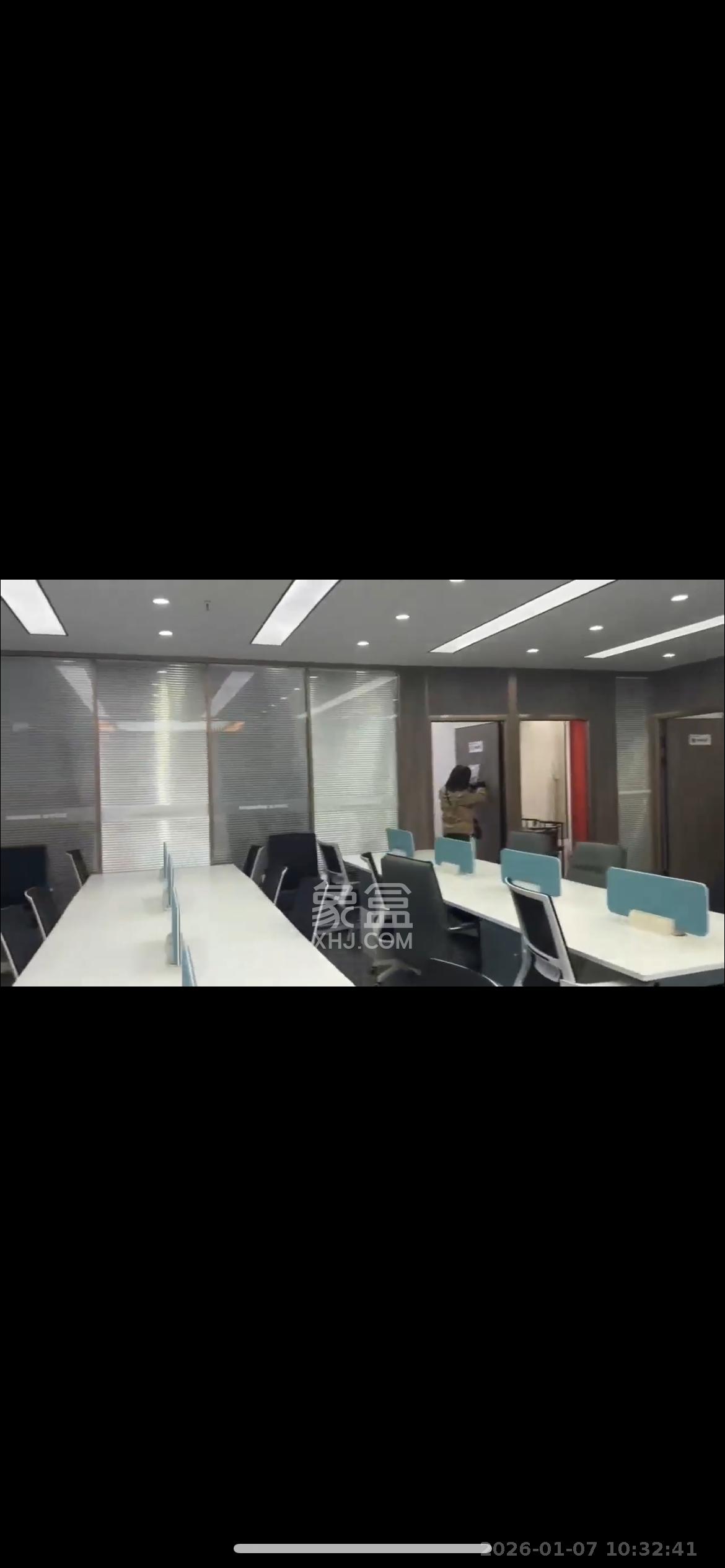 德思勤城市广场（宝格丽公寓）   195.0㎡      10000.0元/月