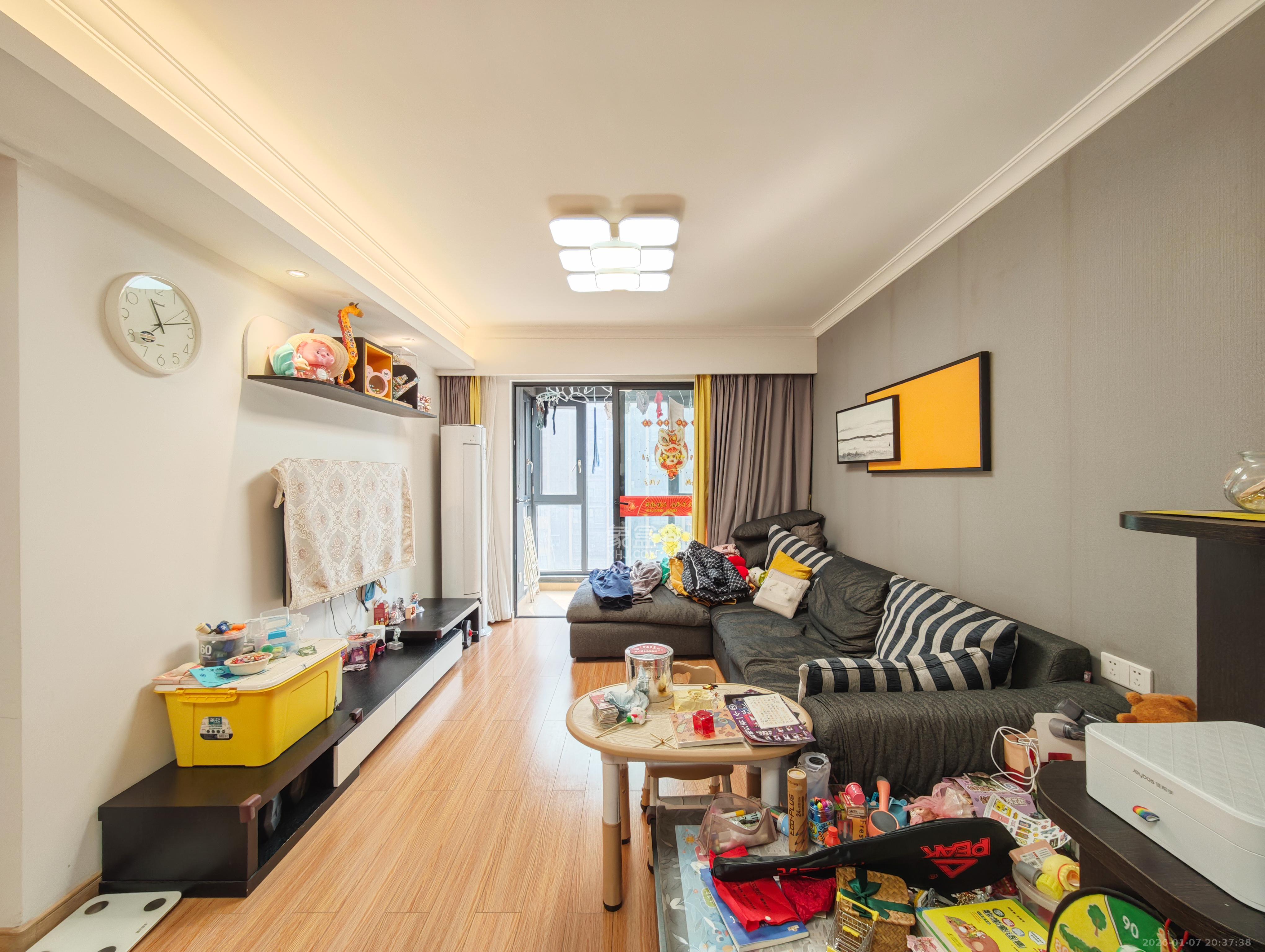 万科魅力之城  3室2厅2卫    87.1万