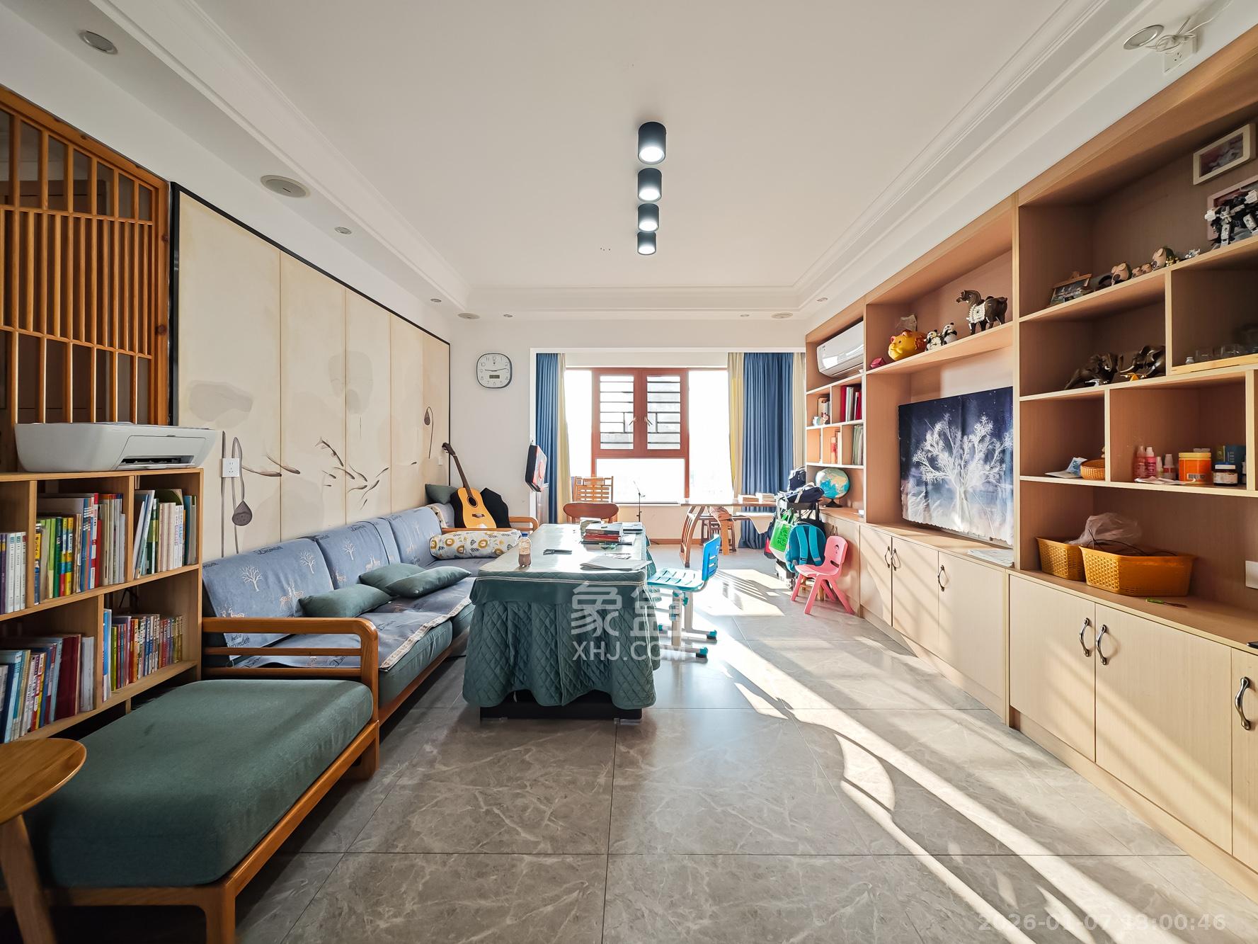 钱隆世家  4室2厅2卫    88.0万