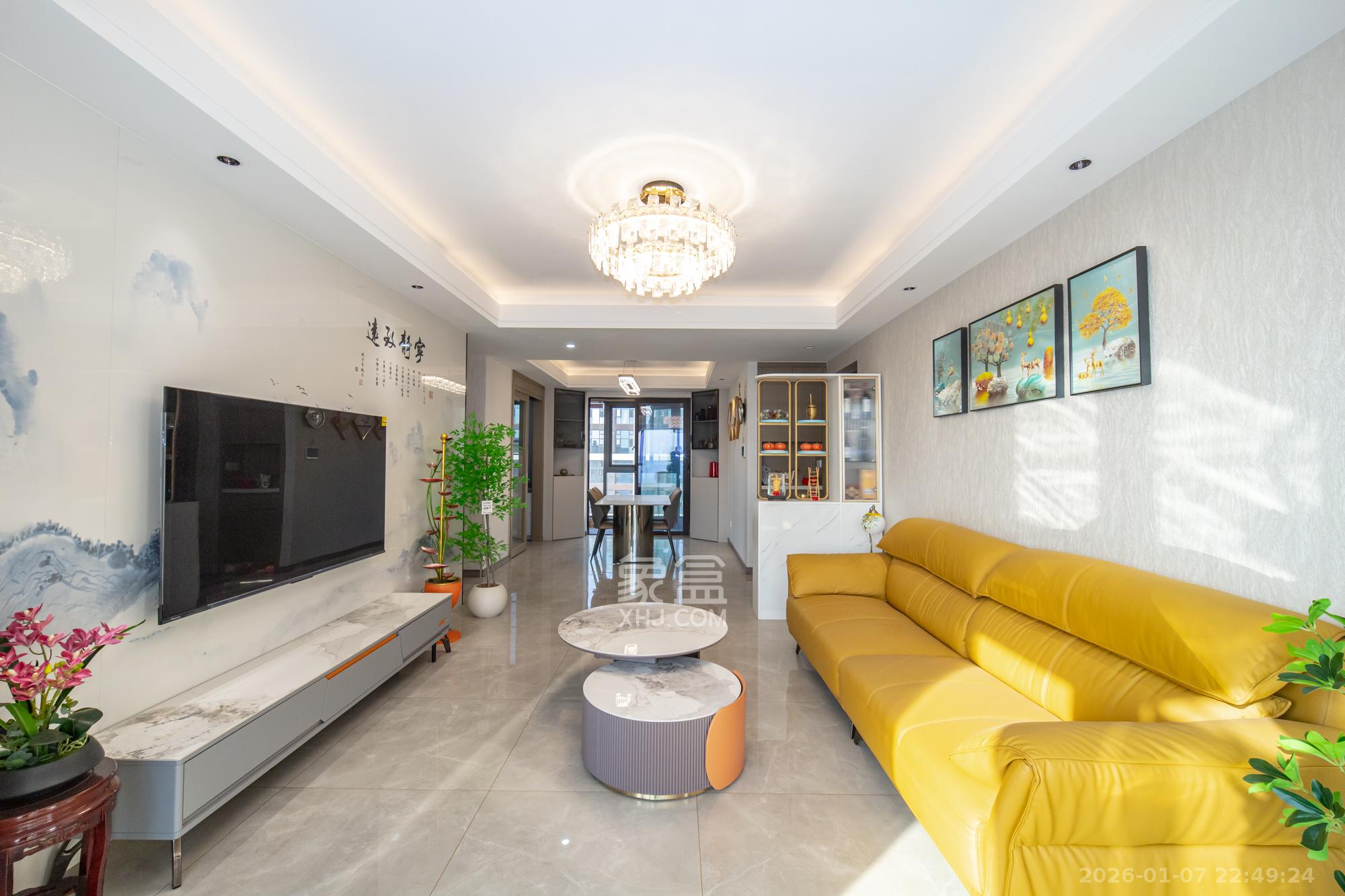 国润月湖郡  3室2厅2卫    160.0万