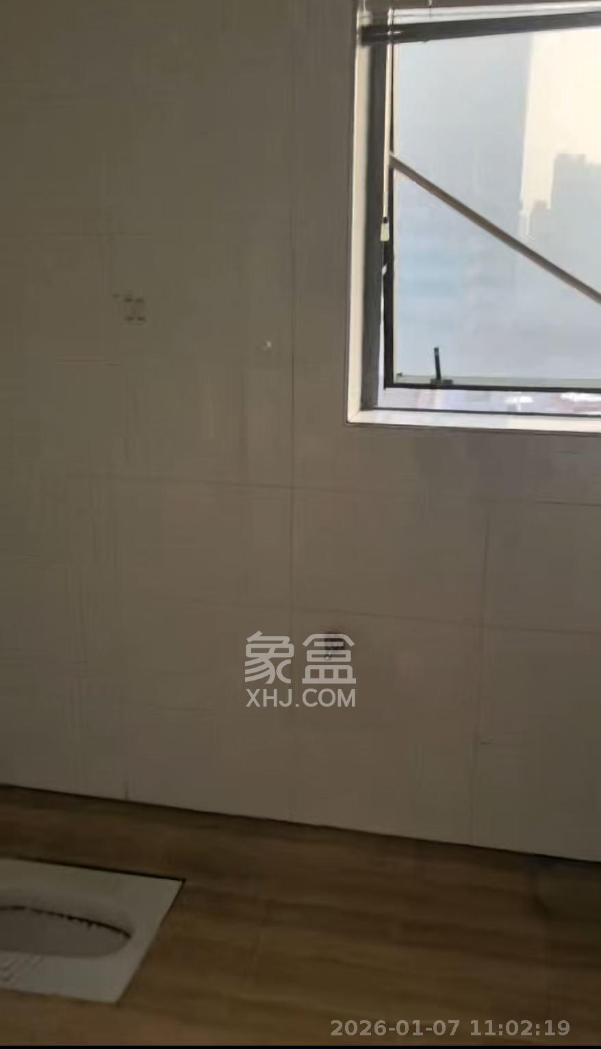 华美欧大厦   124.73㎡      5200.0元/月