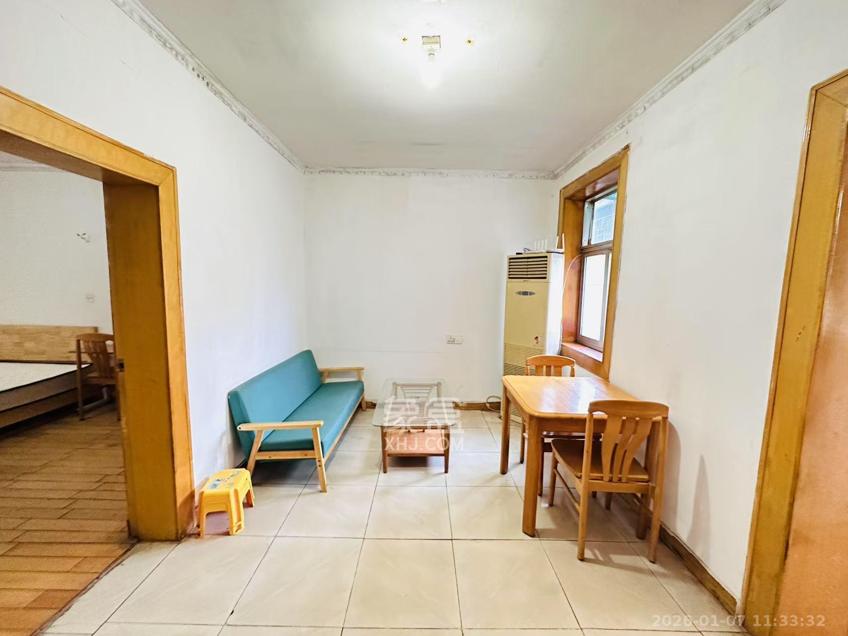 解放四村石子冲  2室1厅1卫    1300.0元/月