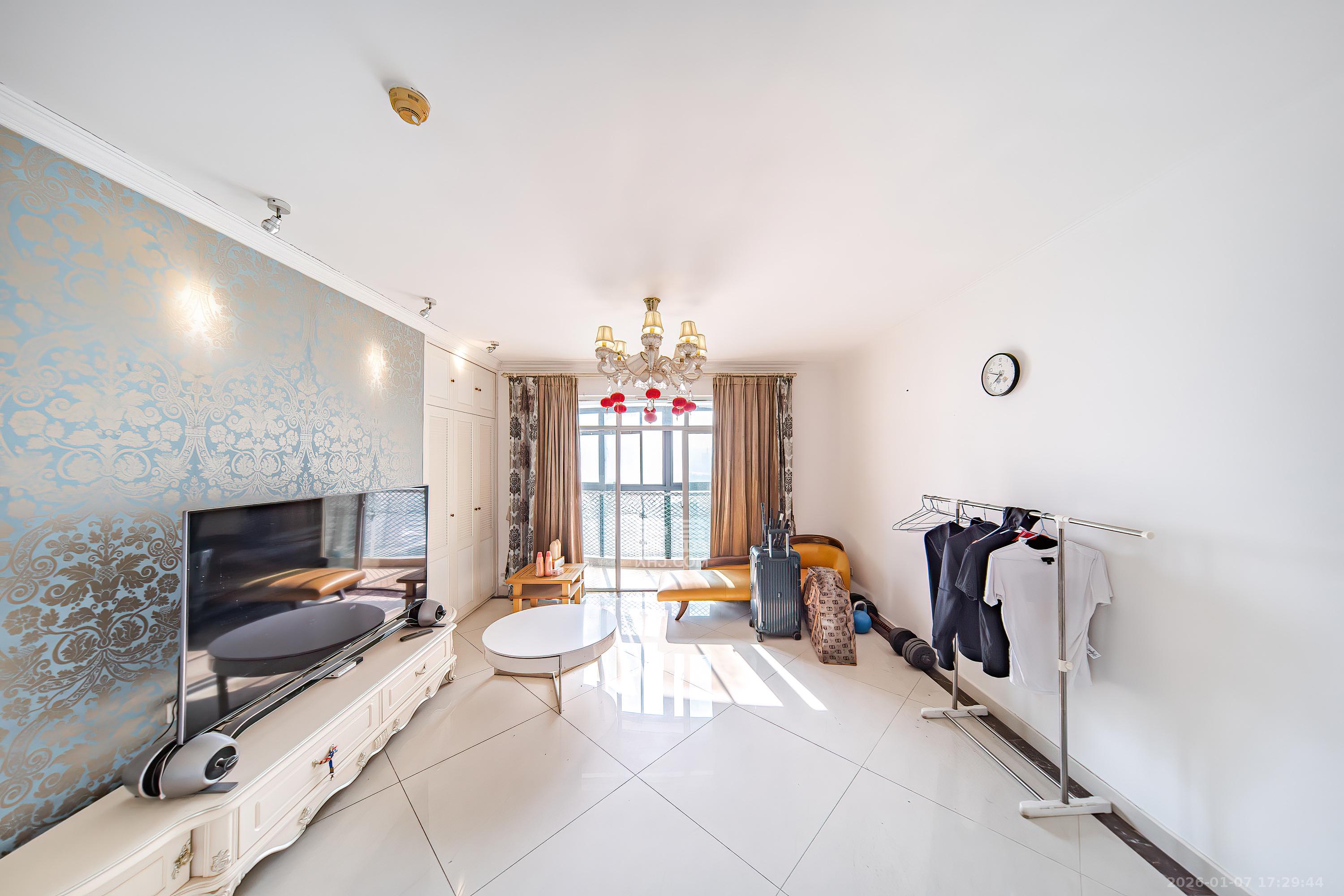 华盛新外滩  4室2厅2卫    192.0万