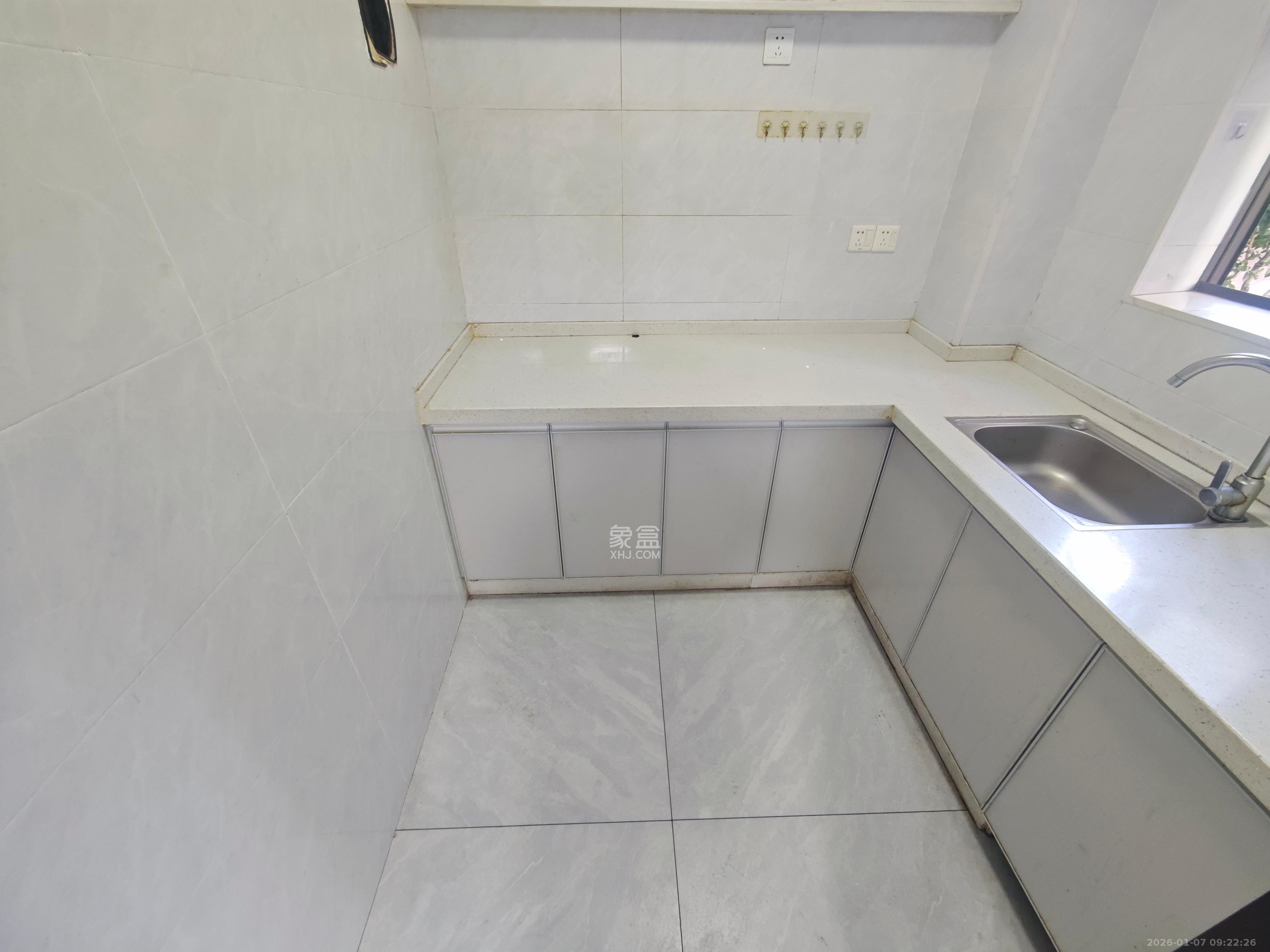 国泰九龙湾   81.0㎡      4200.0元/月室内图