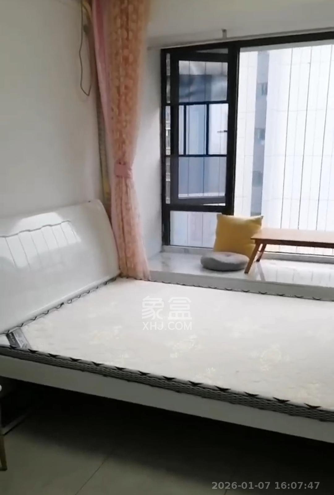 龙湖湘江星座（祺鑫星座公寓）  1室1厅1卫    1300.0元/月