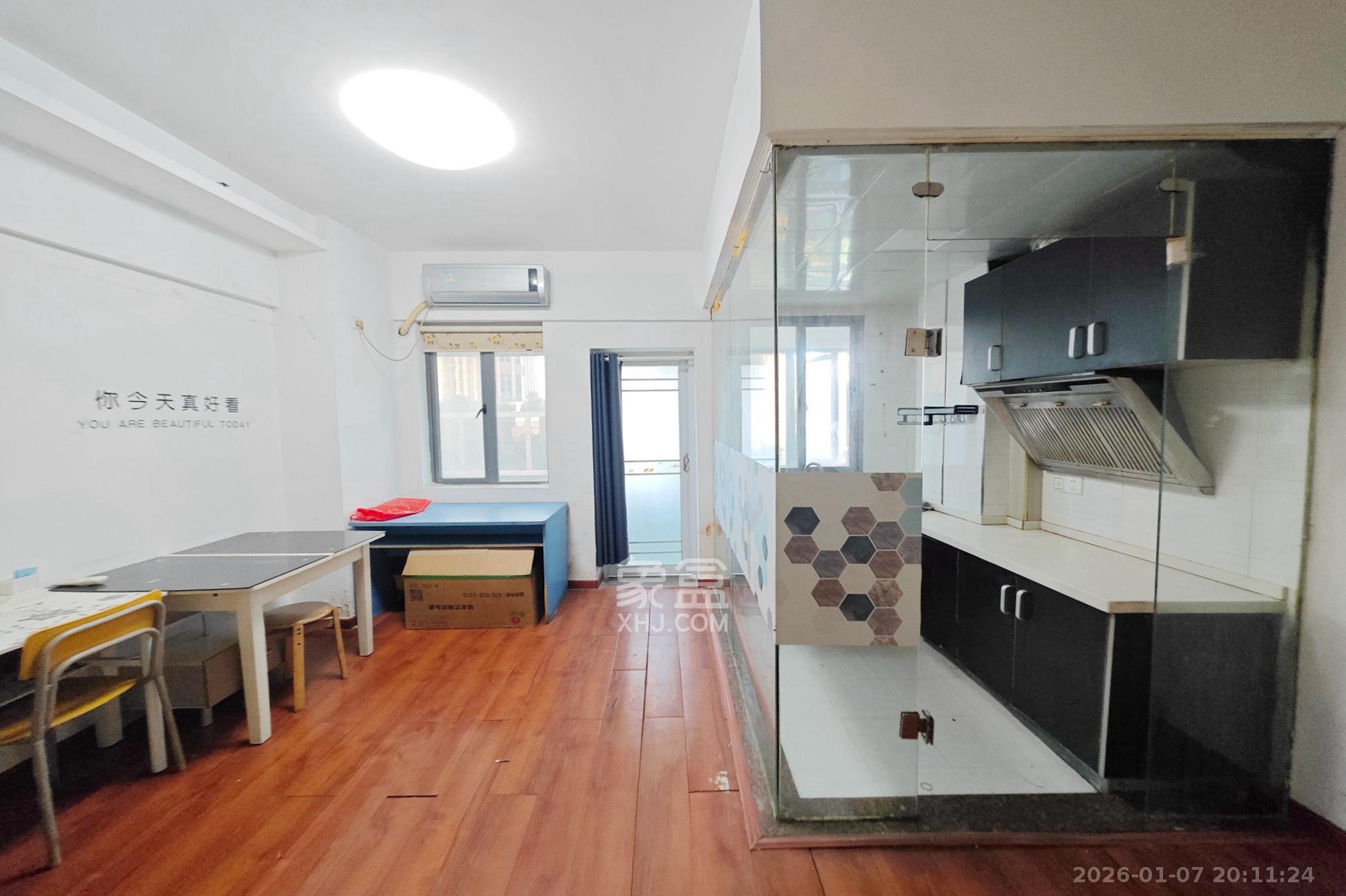 万博汇  1室1厅1卫    49.8万