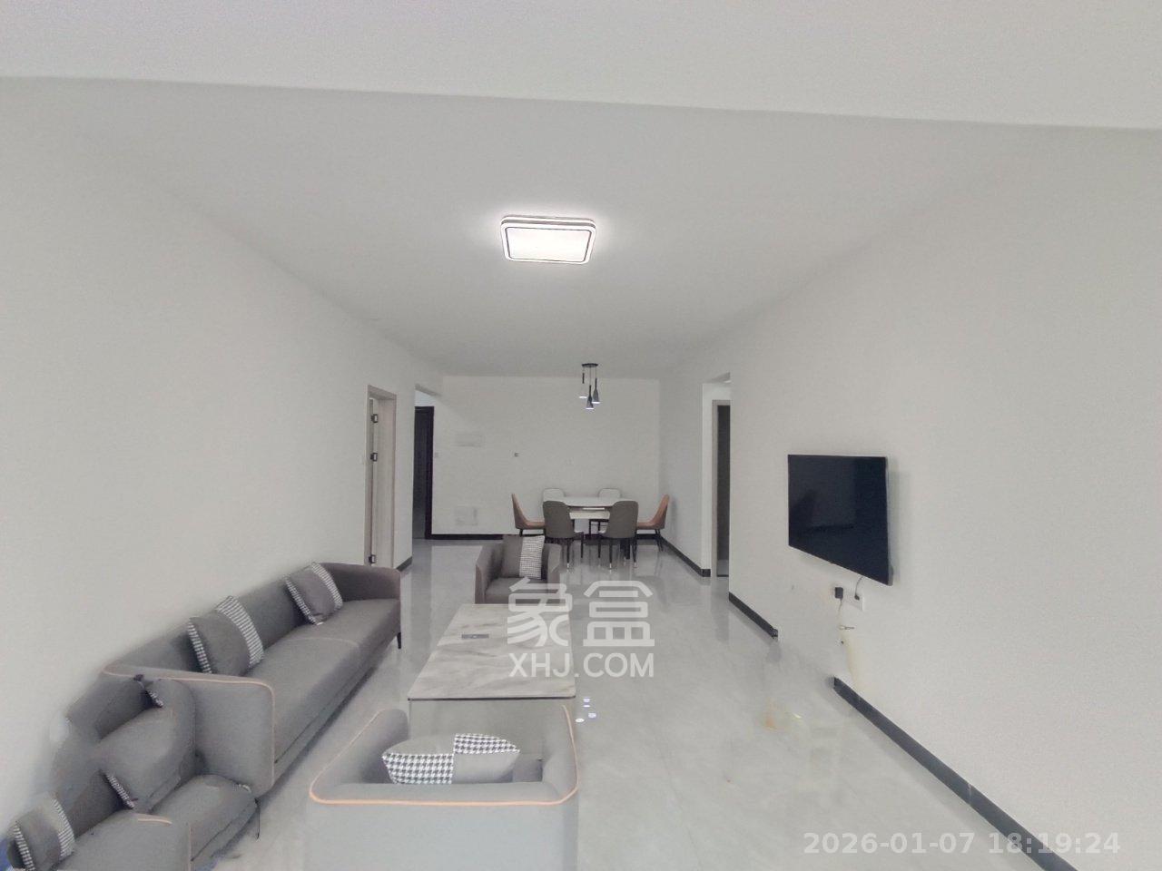 长房明宸府  3室2厅2卫    2800.0元/月