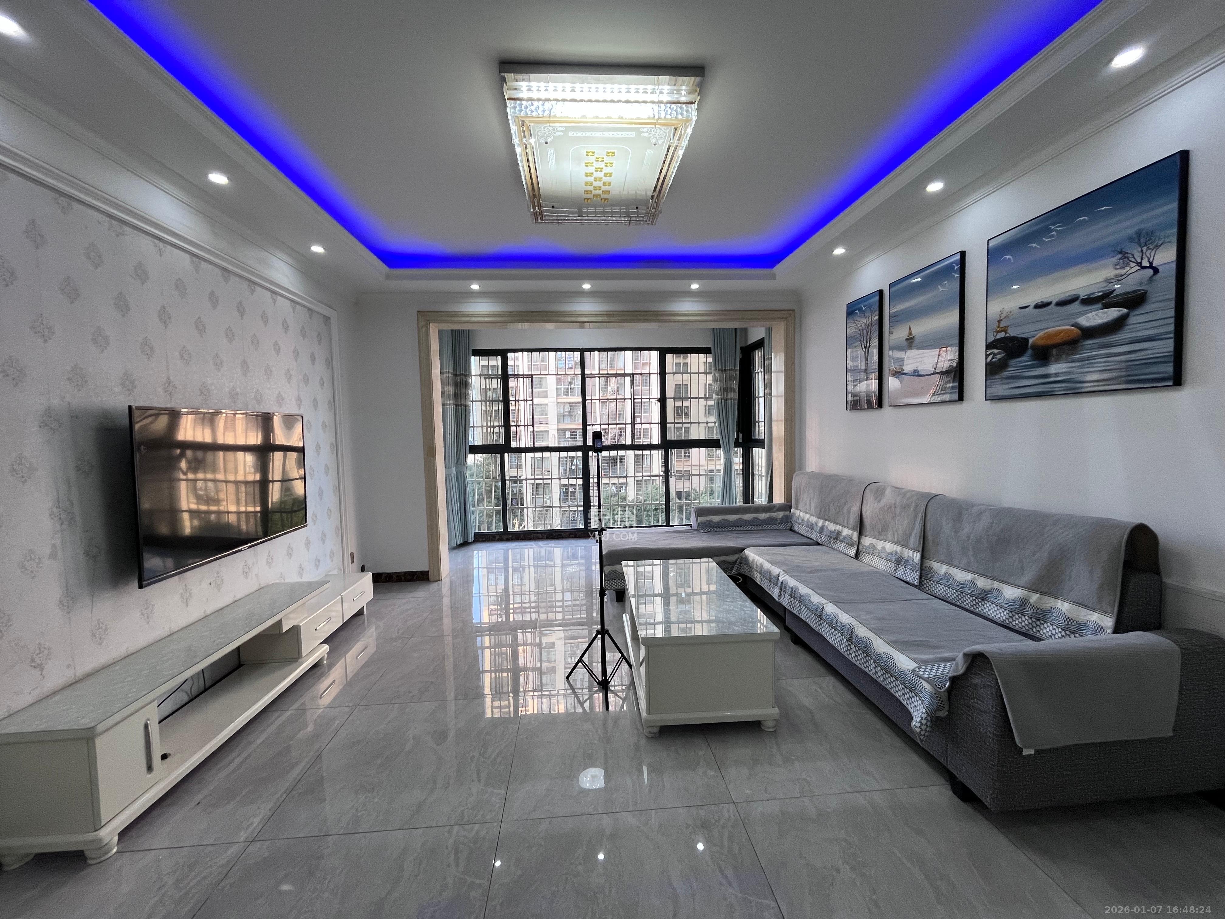 和康园小区  3室2厅2卫    2000.0元/月