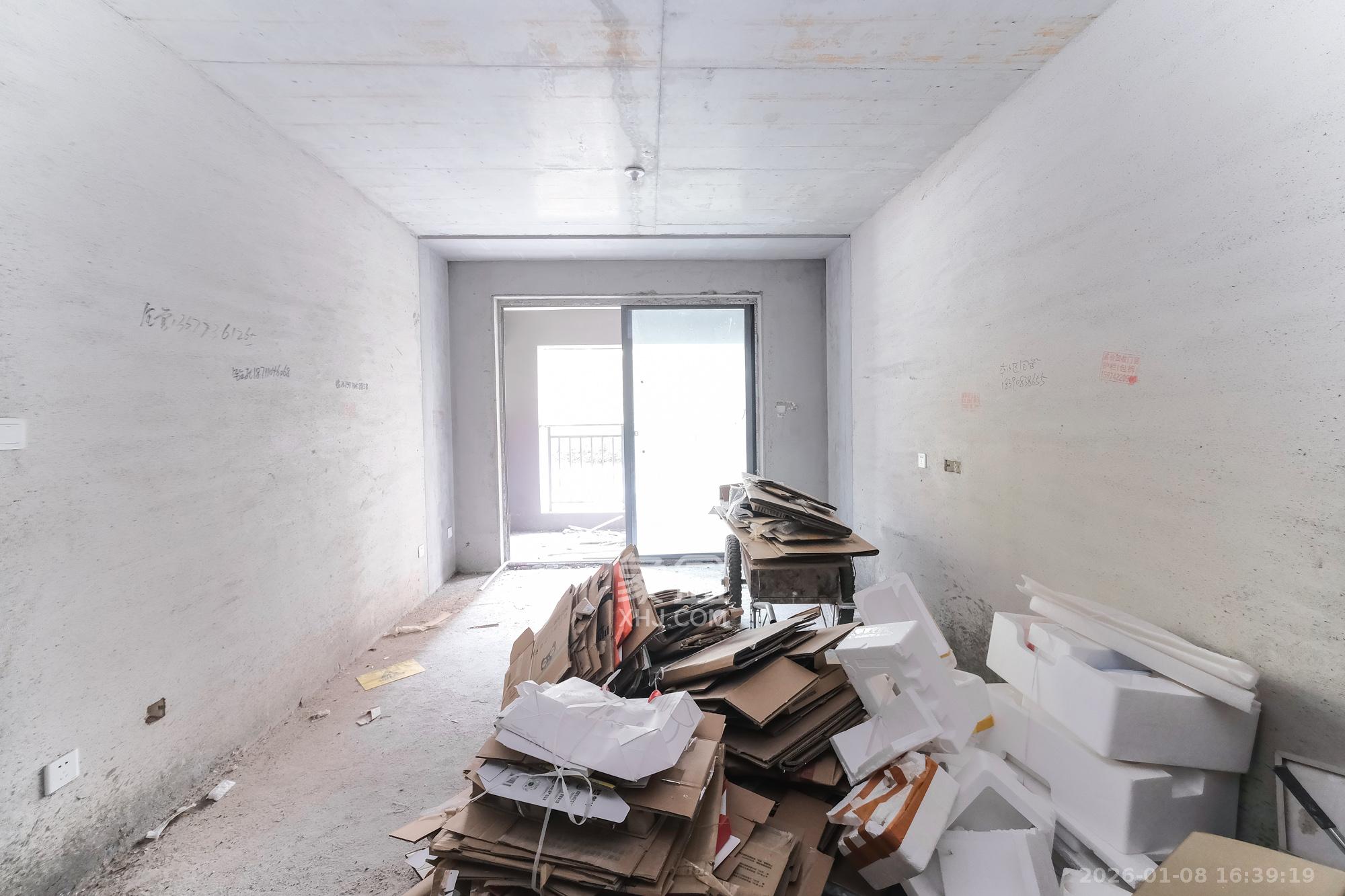 荣盛城  4室2厅2卫    62.8万