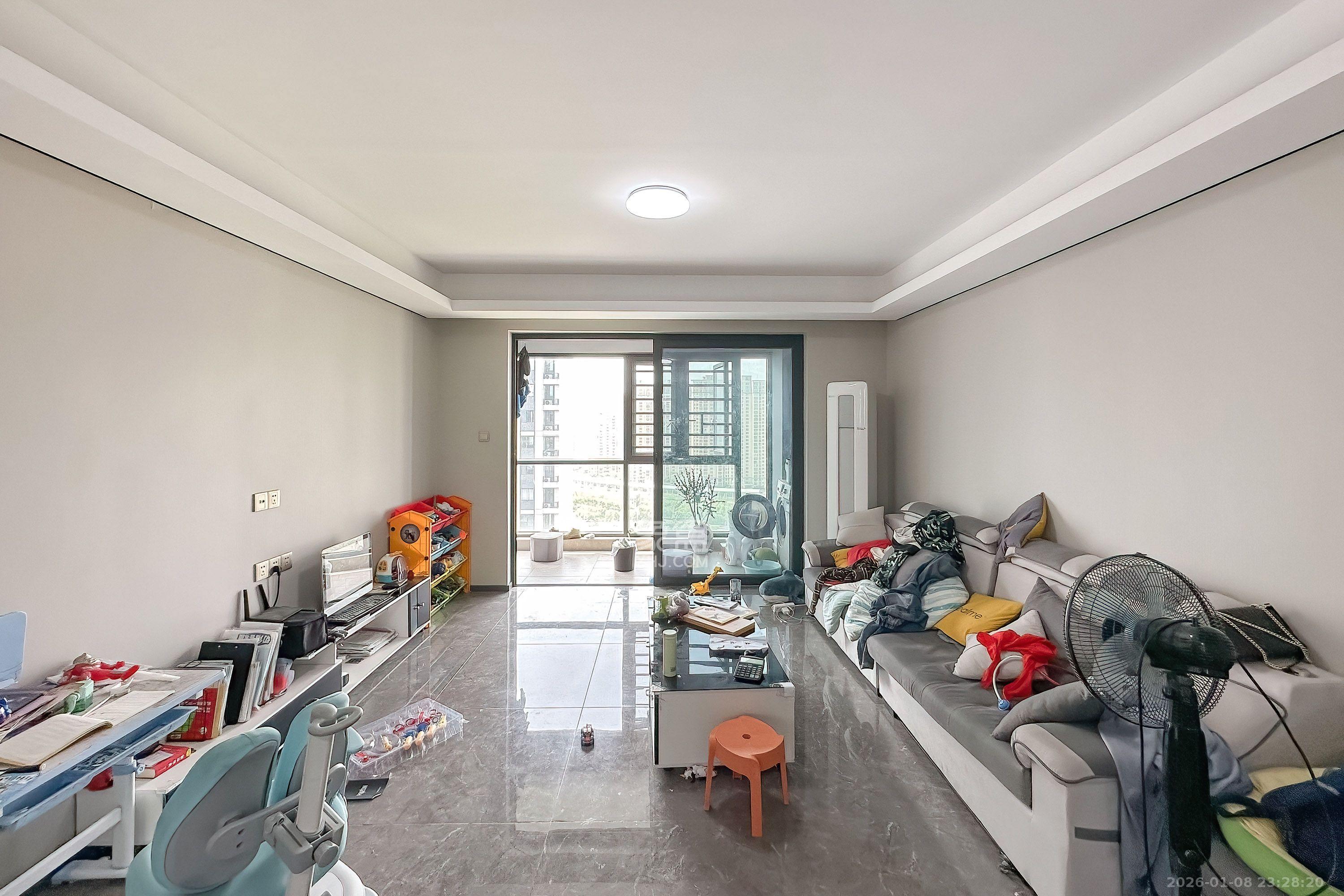 中海阅麓山一期  4室2厅2卫    3800.0元/月