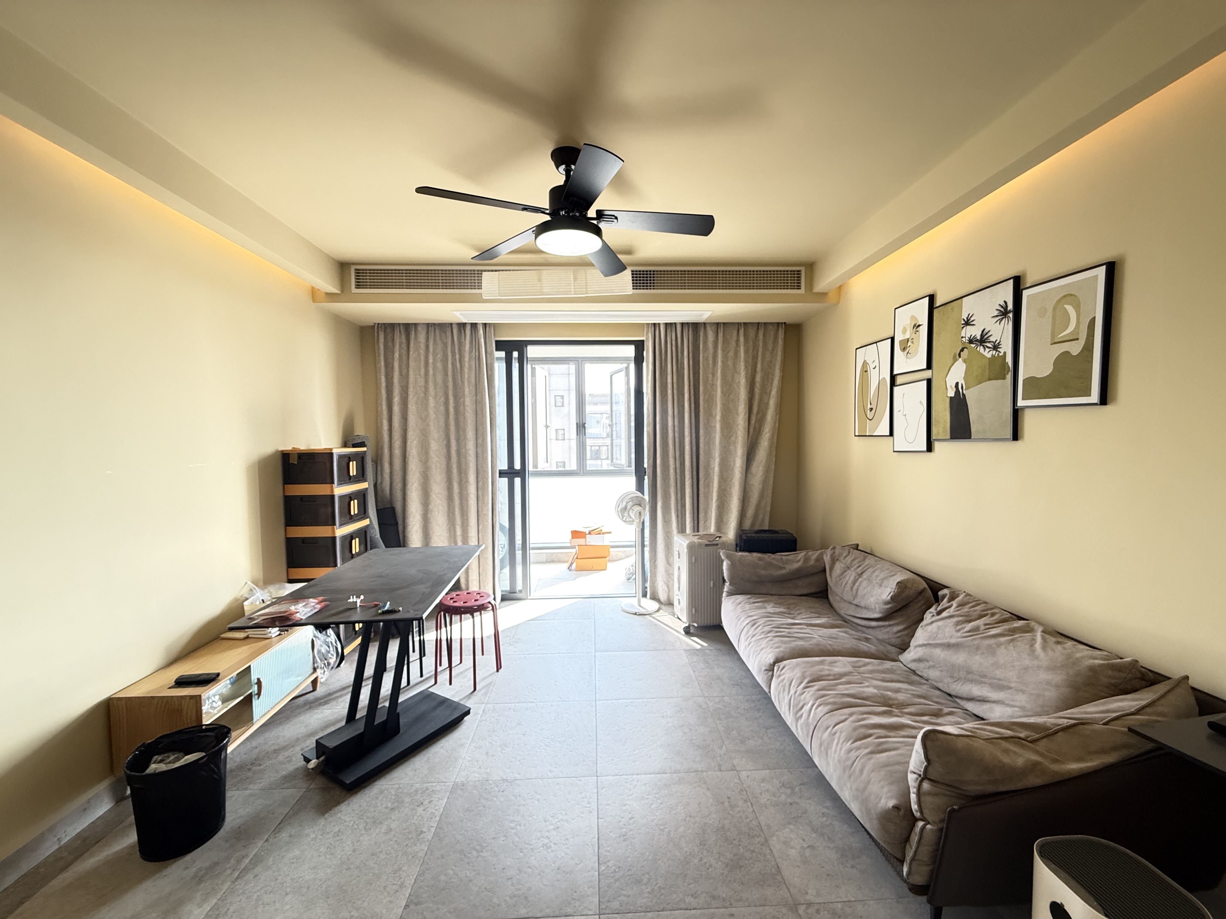 现代美居（喜盈门）  1室2厅1卫    2400.0元/月