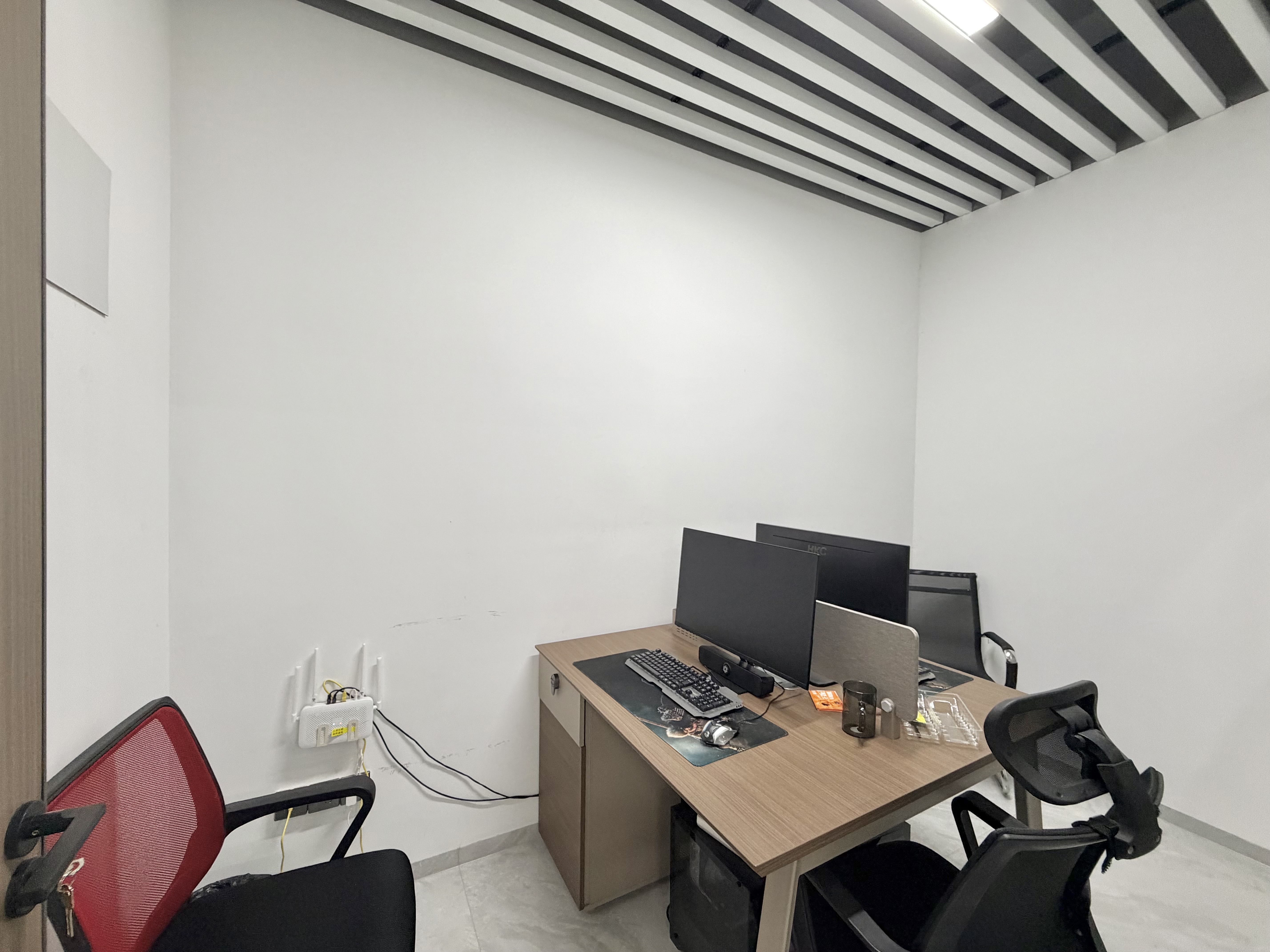 华润大厦   115.32㎡      8200.0元/月室内图