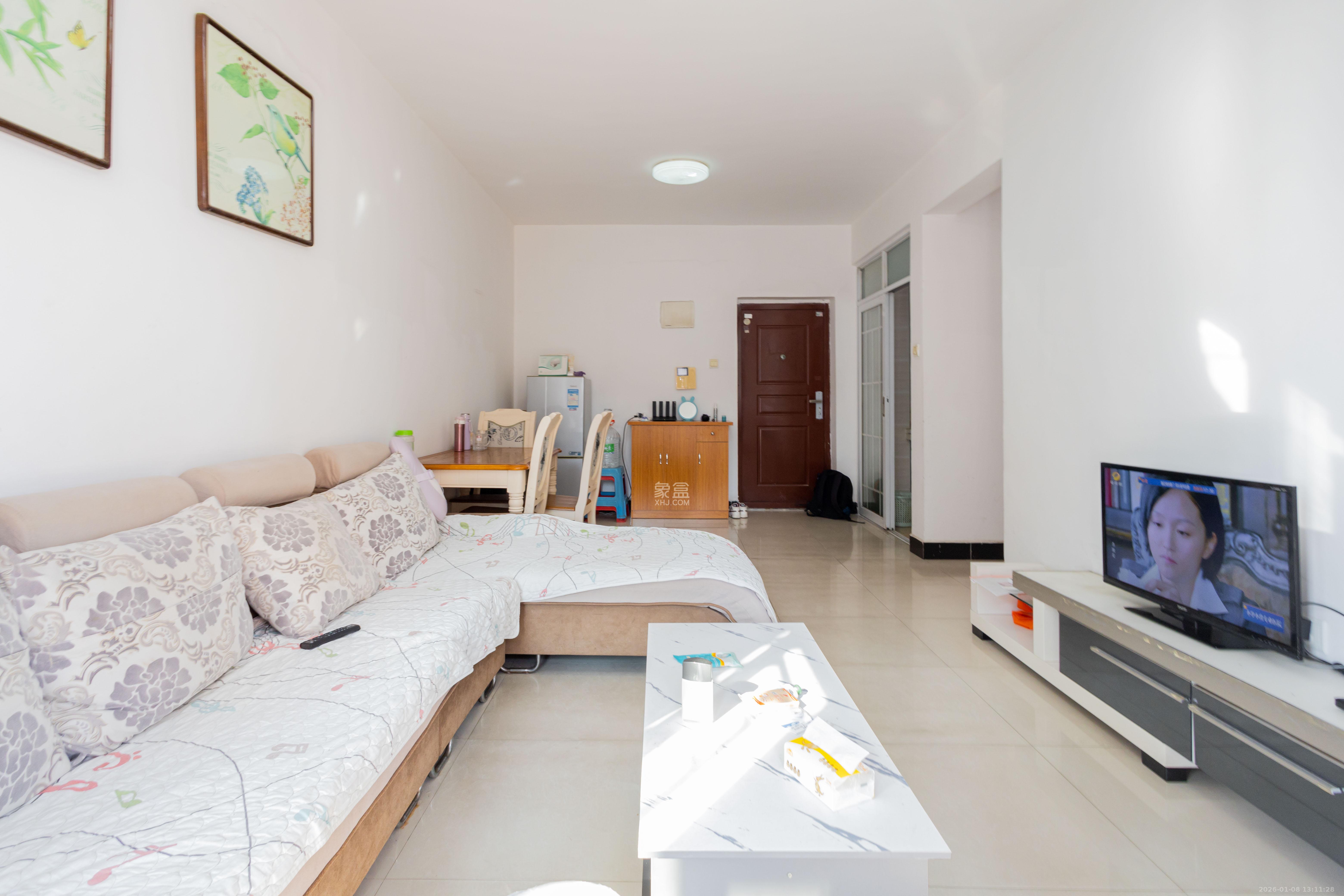 康桥长郡 2室2厅1卫 45.0万 康桥长郡 2室2厅1卫 45.0万客厅