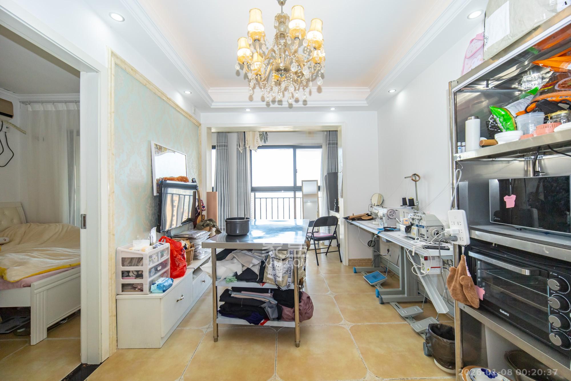 华润五彩城  1室1厅1卫    36.0万