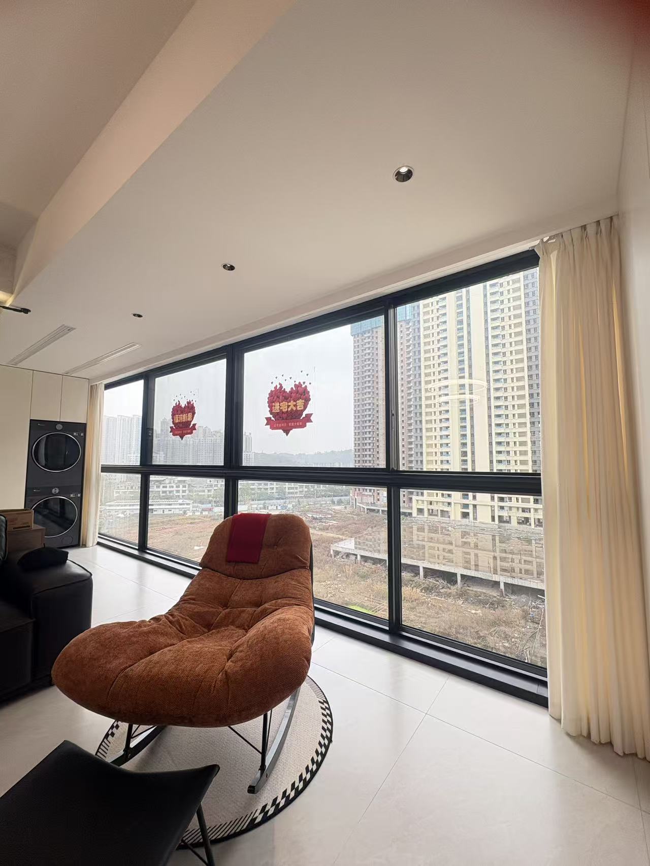 华远万江时代之光  3室2厅2卫    82.8万