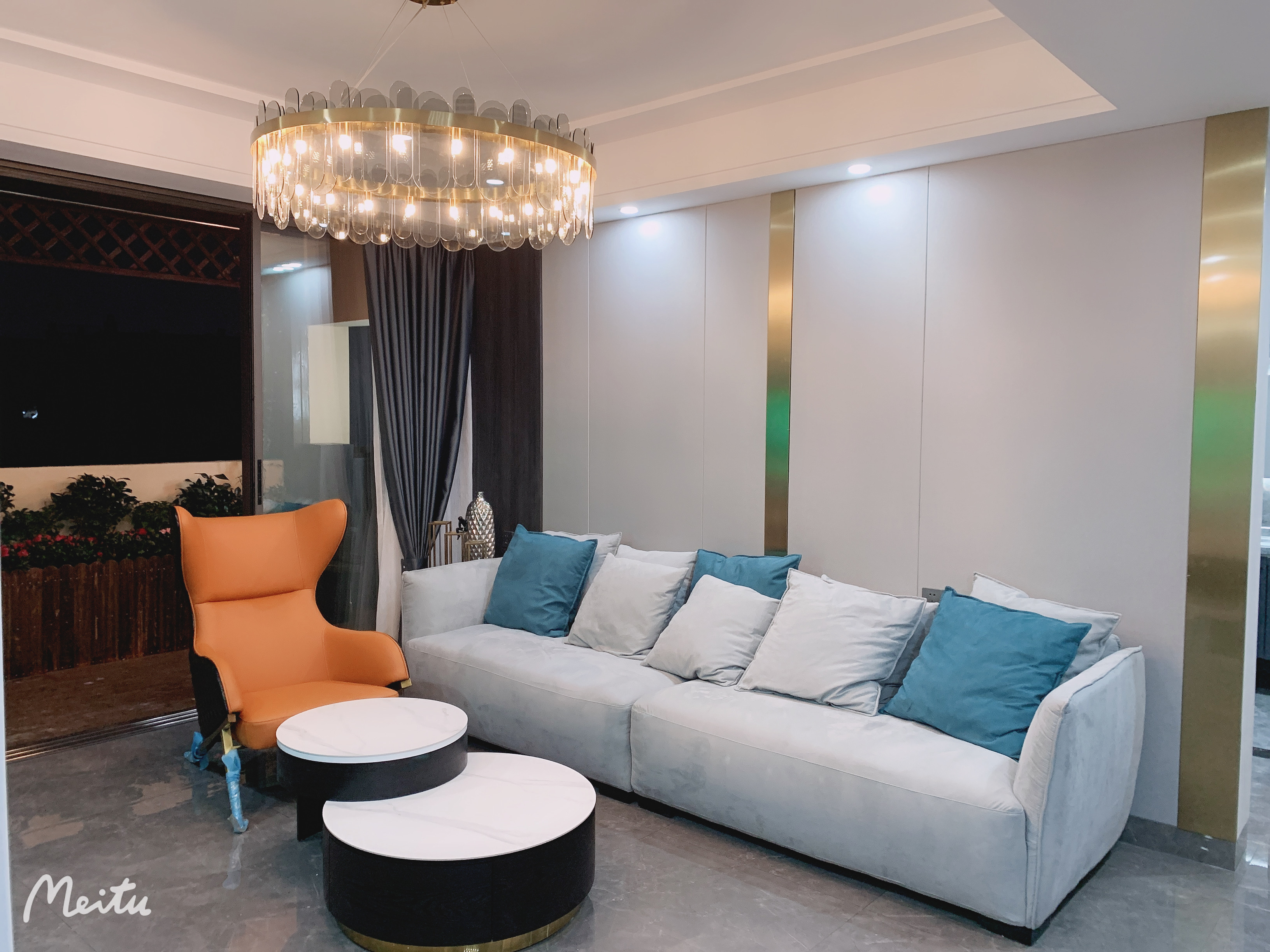 英伦首府金域豪廷  3室2厅2卫    63.8万