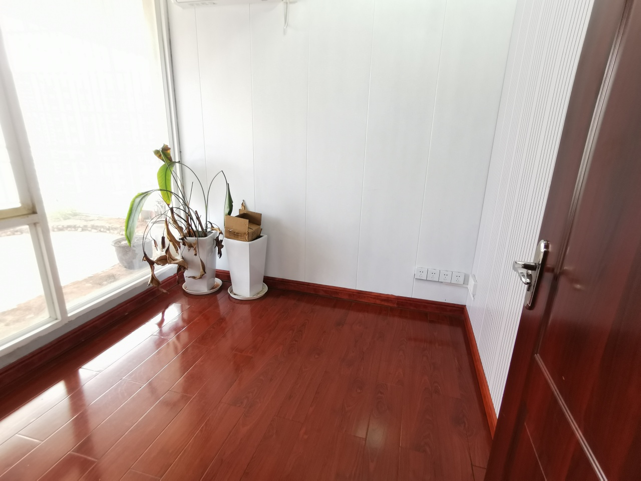 国贸中心   300.0㎡      10000.0元/月室内图