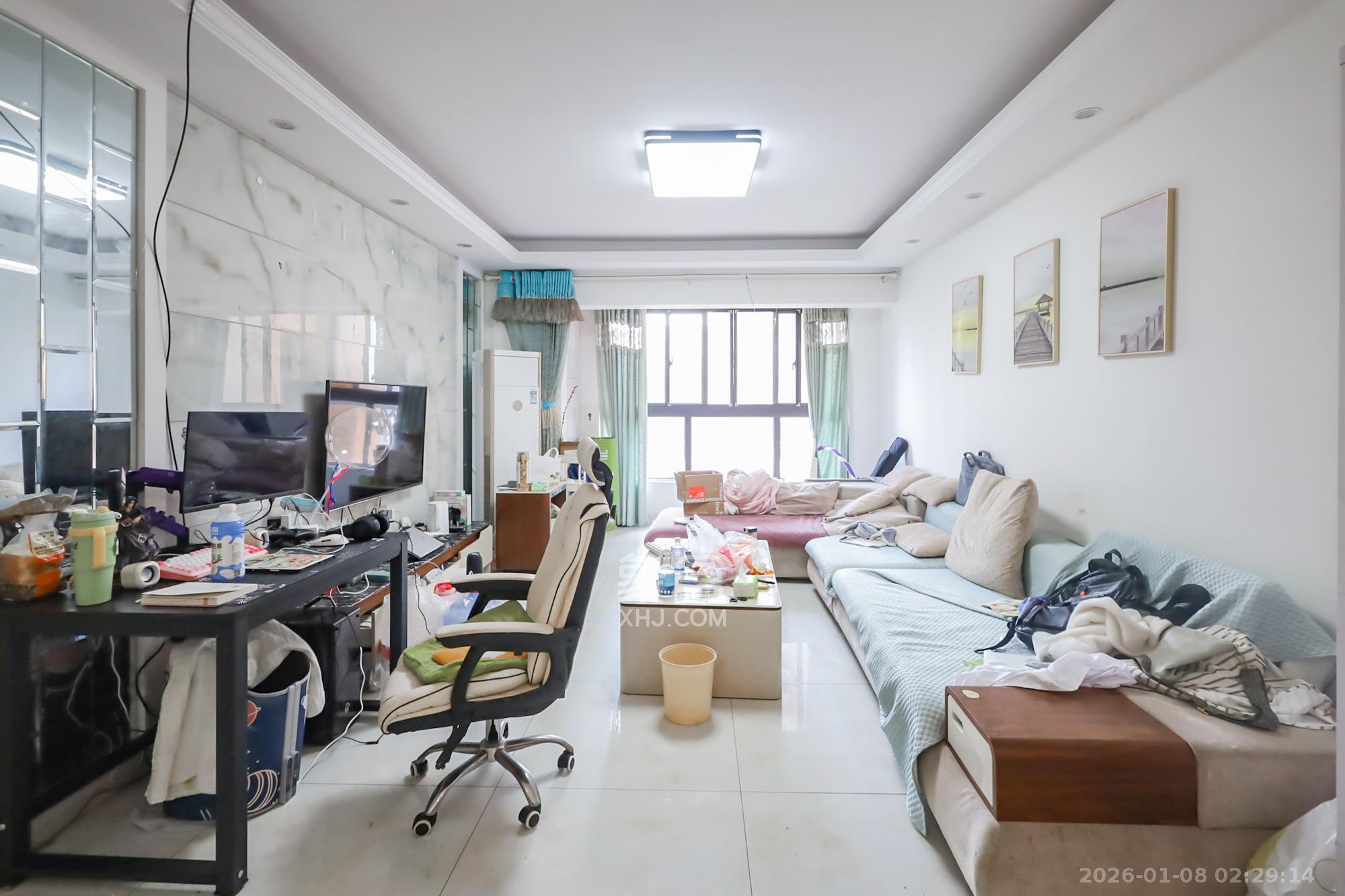 绿地中央广场  3室2厅1卫    120.0万