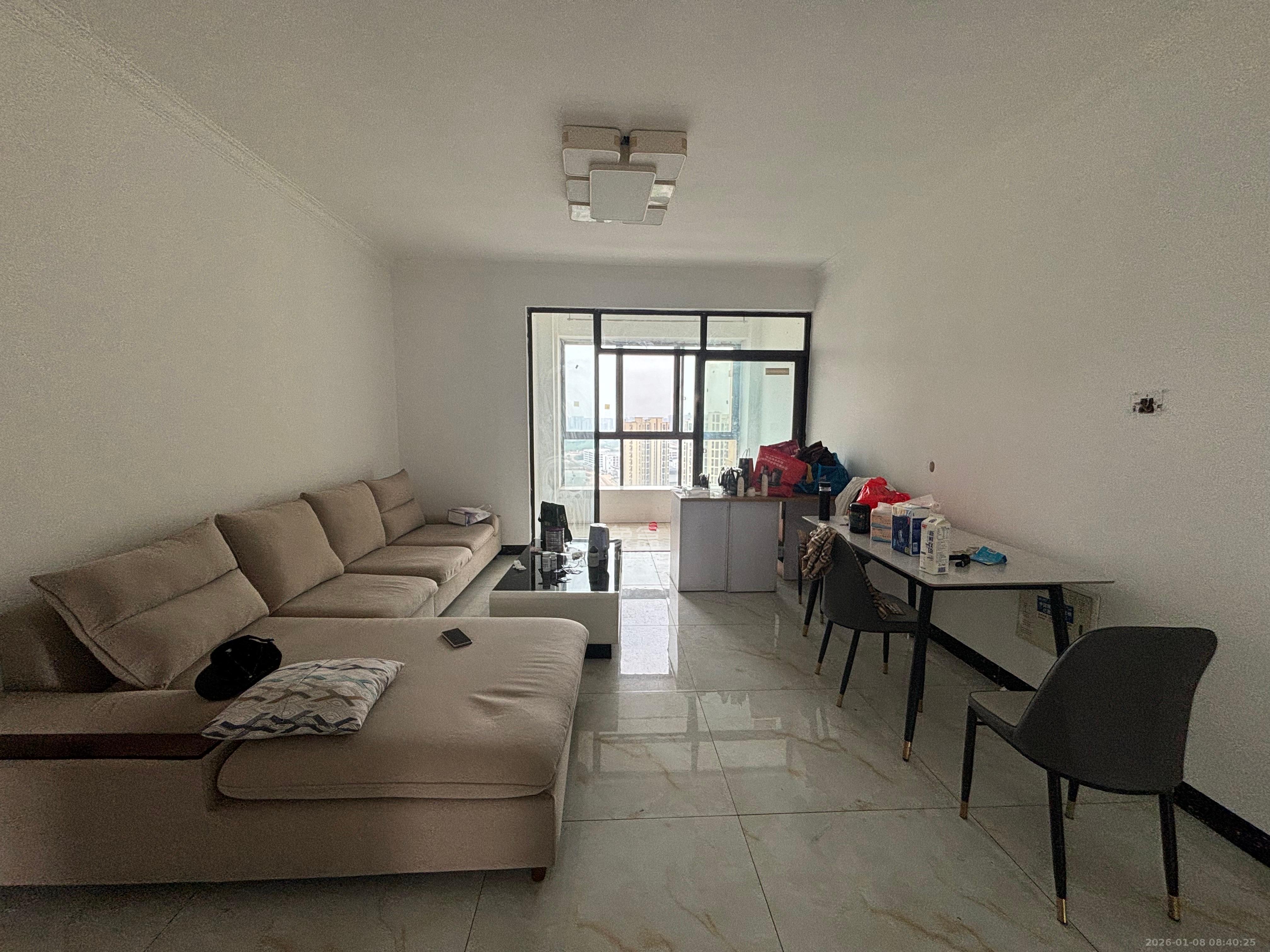 欧莱雅郡  4室2厅2卫    2600.0元/月