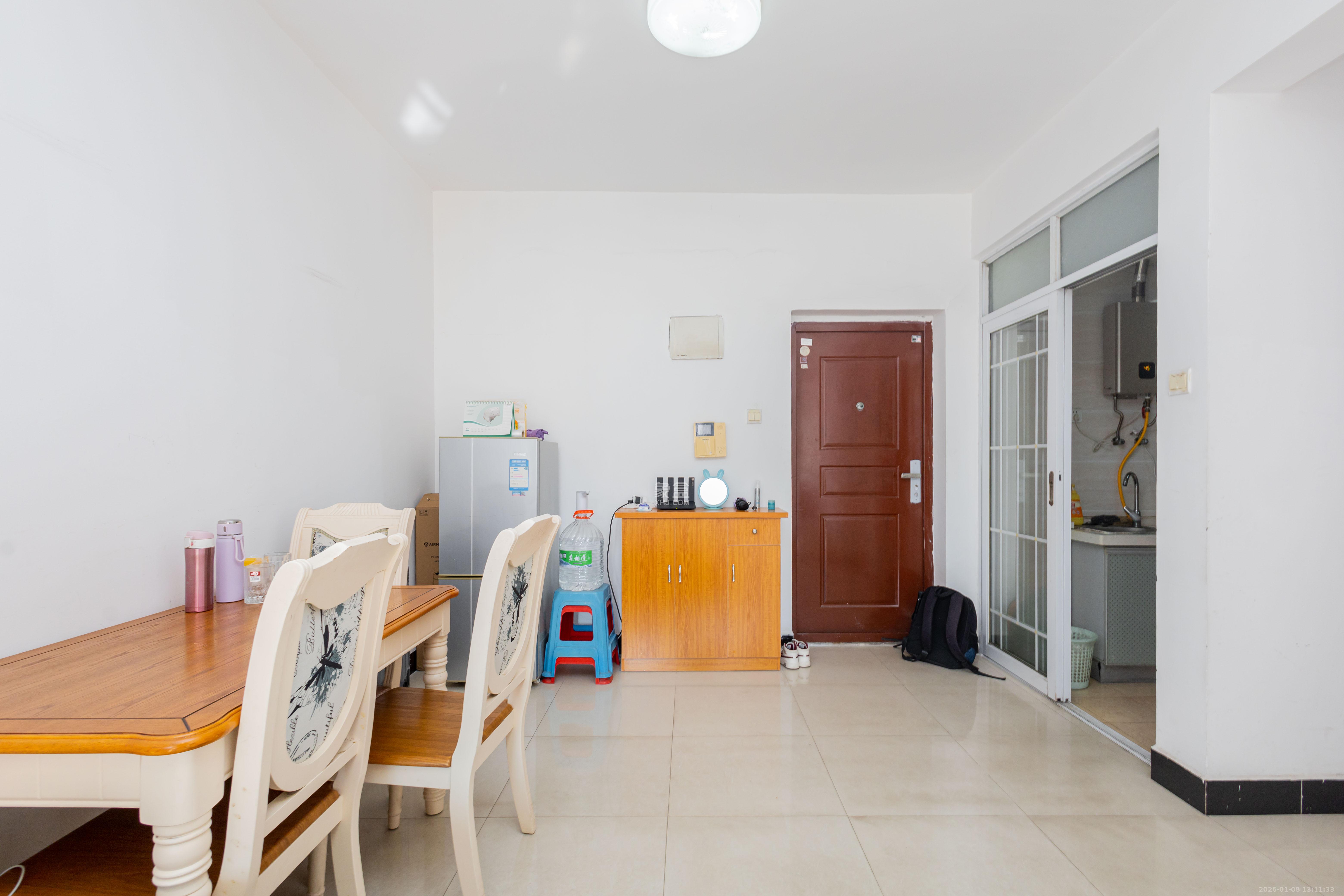 康桥长郡  2室2厅1卫    45.0万客厅