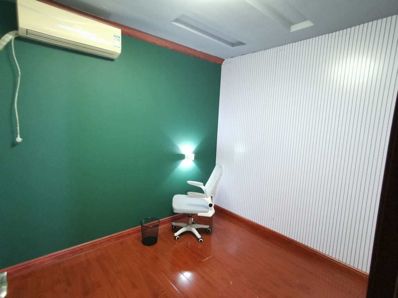 国贸中心   300.0㎡      10000.0元/月室内图