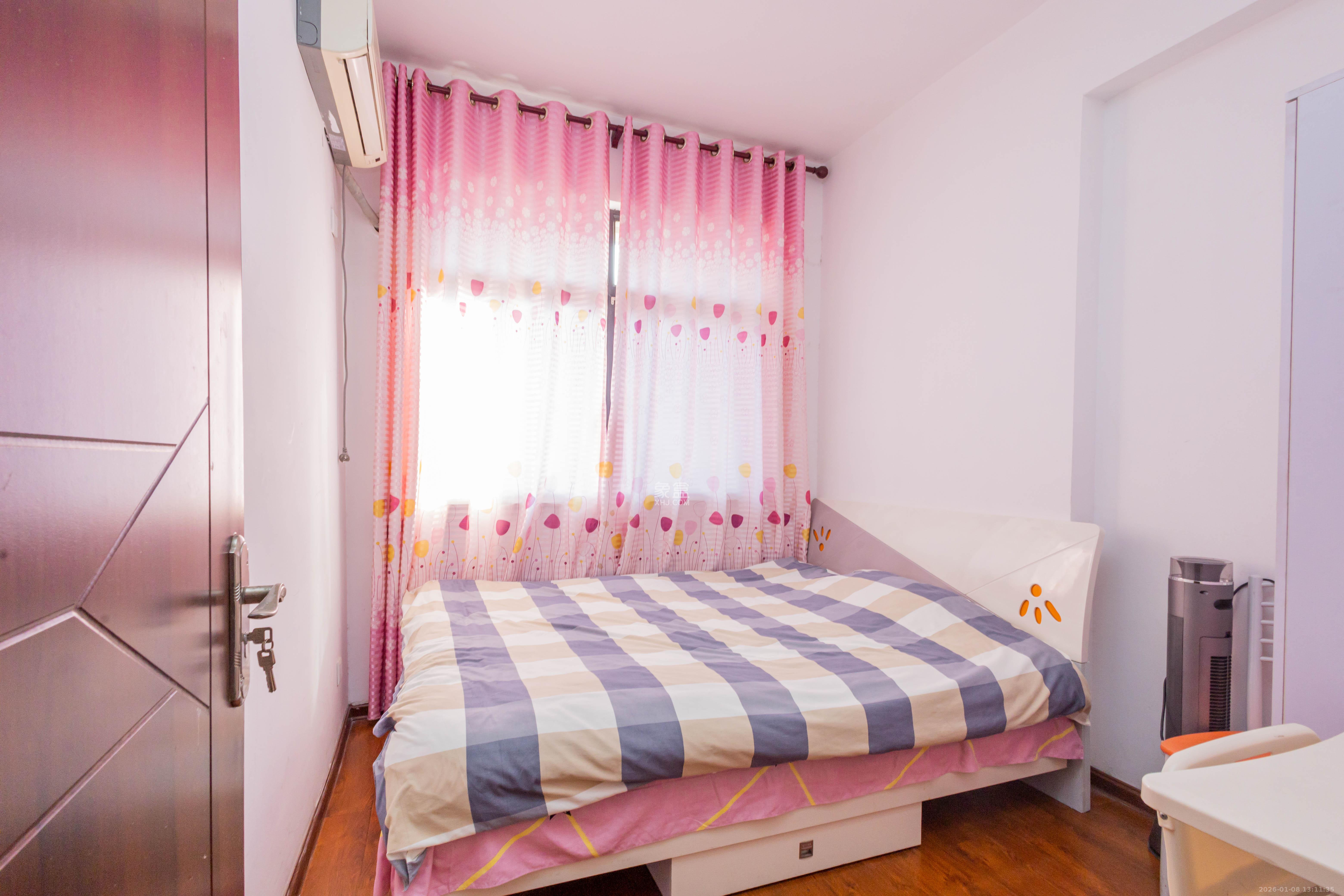 康桥长郡  2室2厅1卫    45.0万卧室