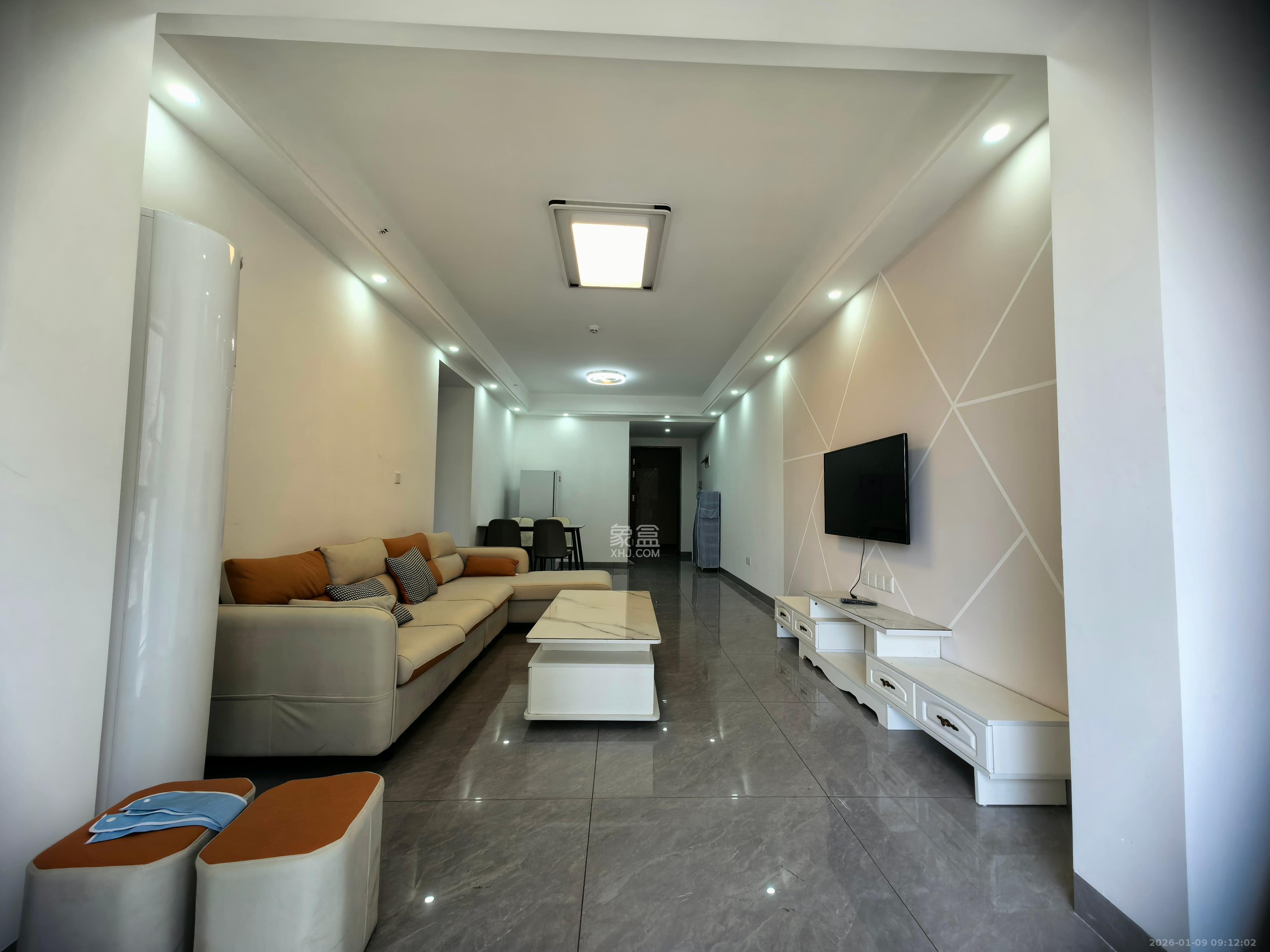 阳光城尚东湾凌云府  3室1厅1卫    2300.0元/月