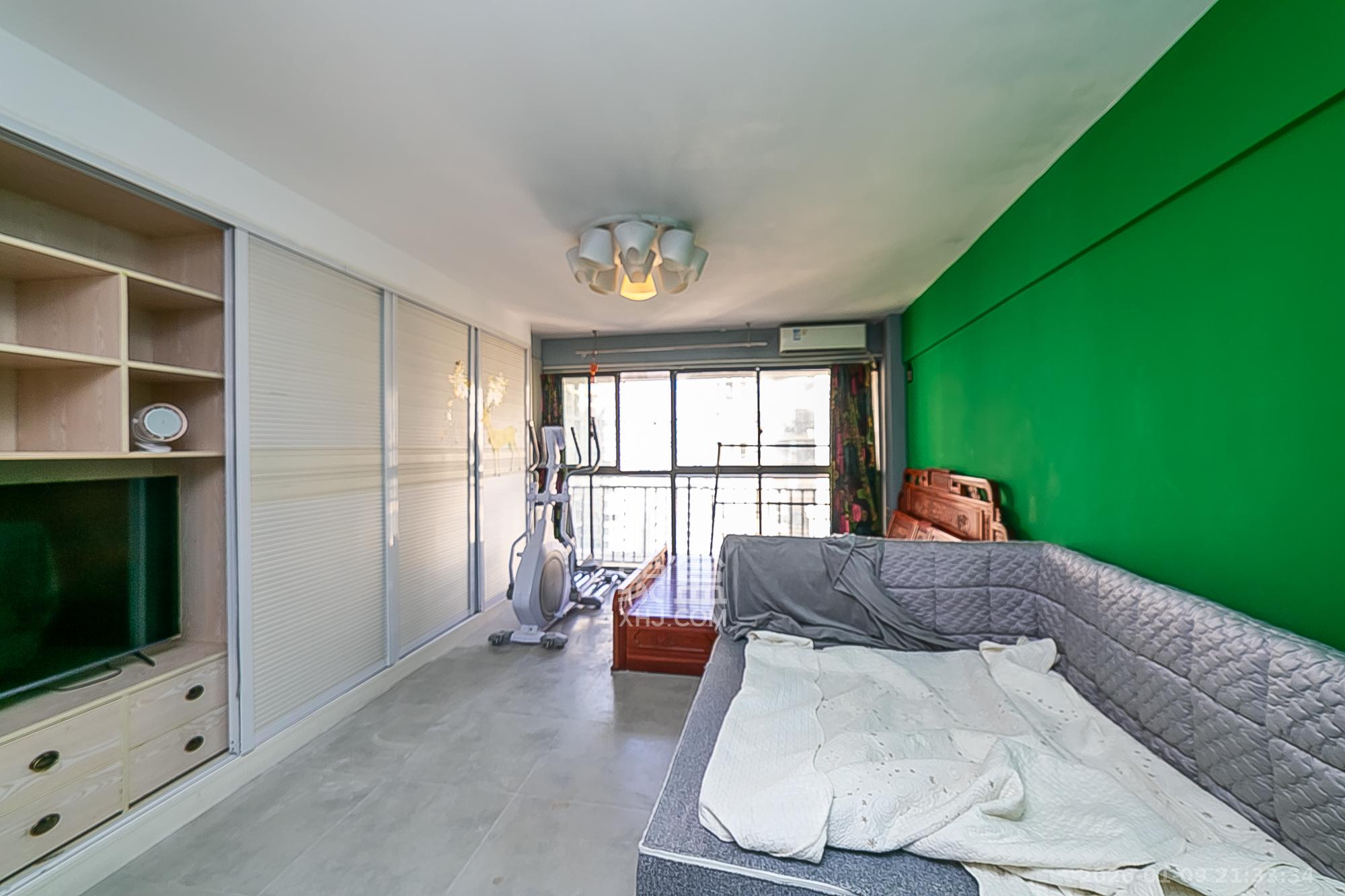 钱隆樽品(一、二、三期)  1室1厅1卫    22.8万