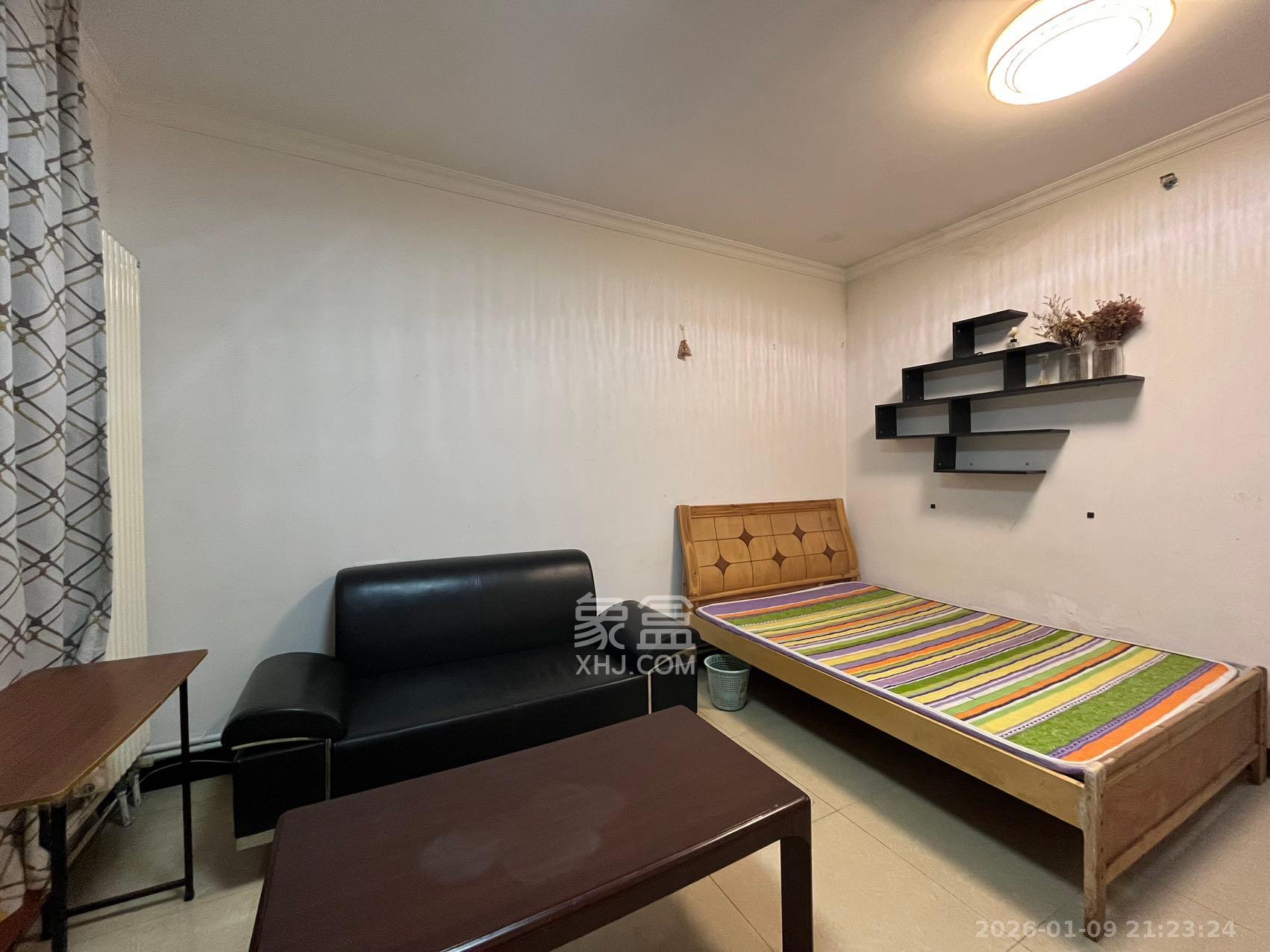 怡海星城  1室1厅1卫    1000.0元/月