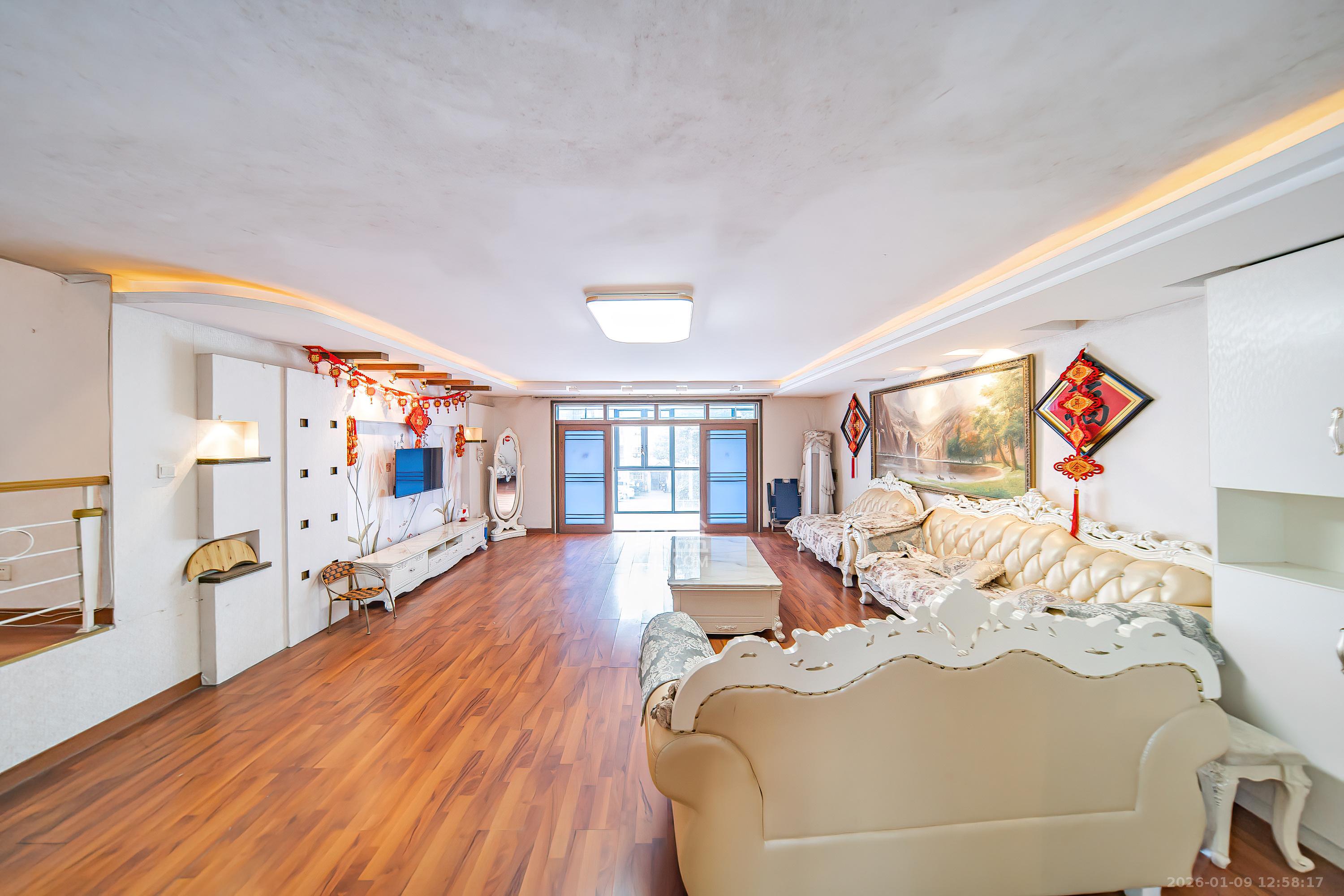 四方小区  4室2厅2卫    120.0万