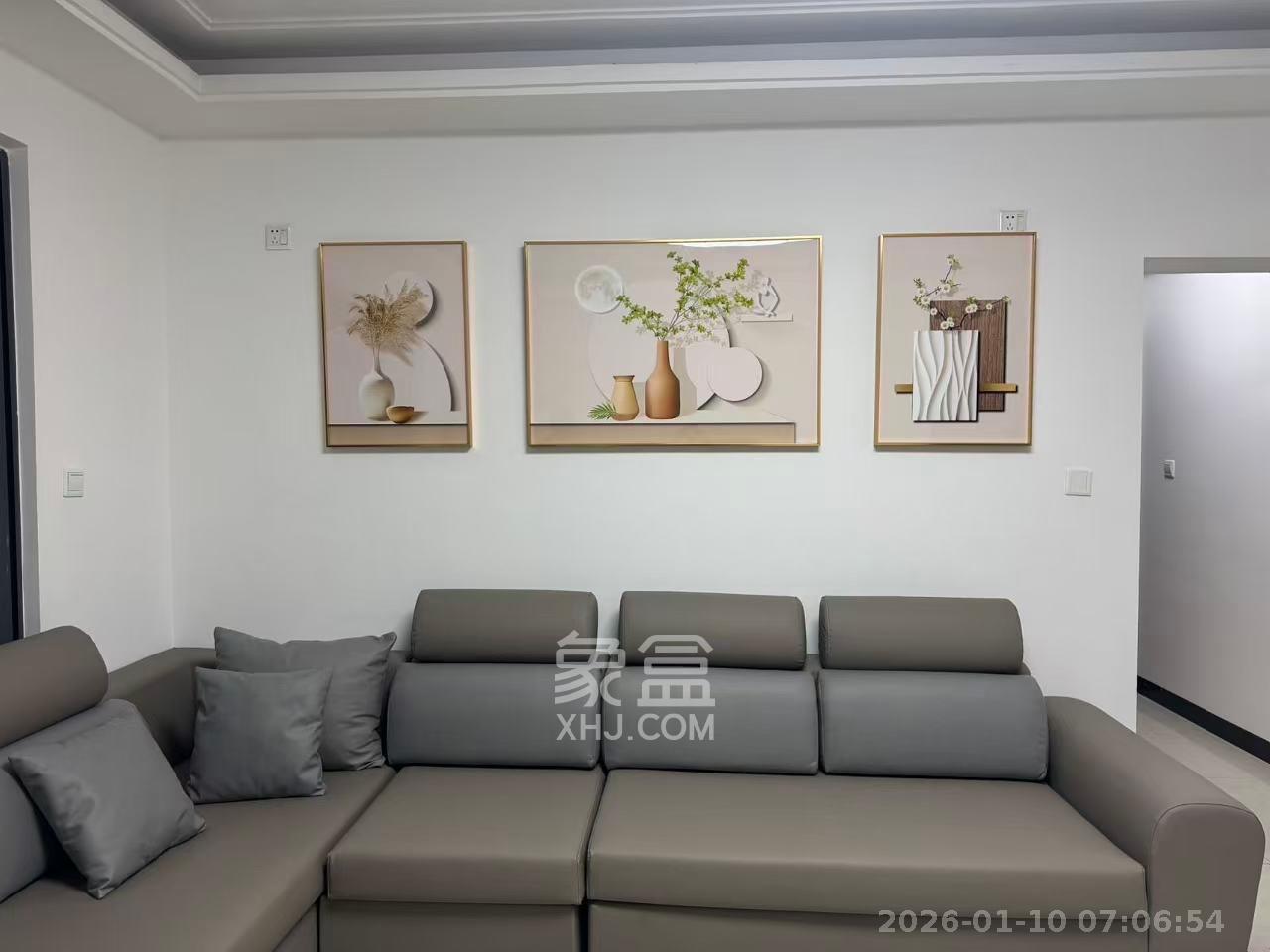 海德公园  1室2厅1卫    2200.0元/月