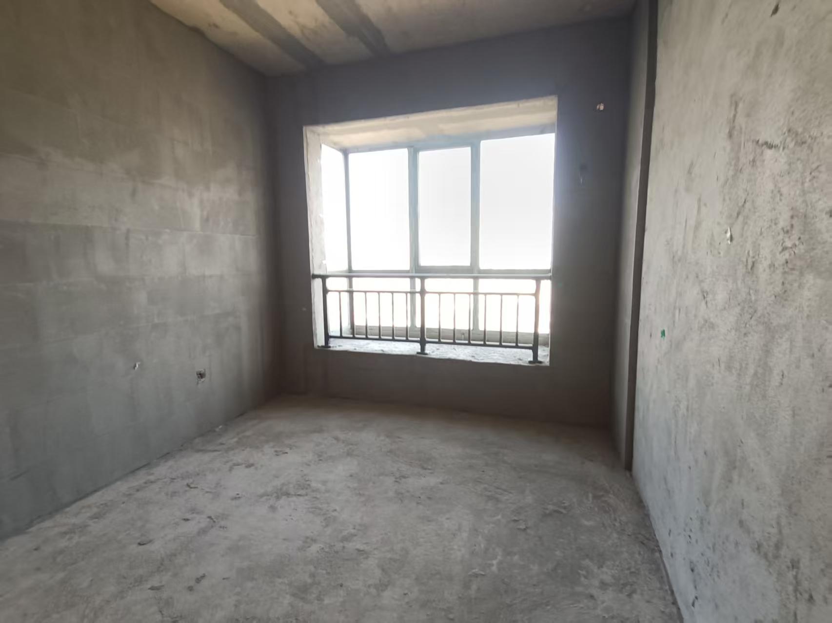 金色家园  3室2厅2卫    72.8万