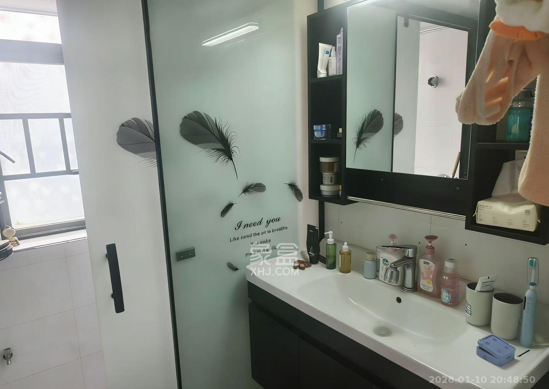 枫华府第  2室2厅1卫    1800.0元/月