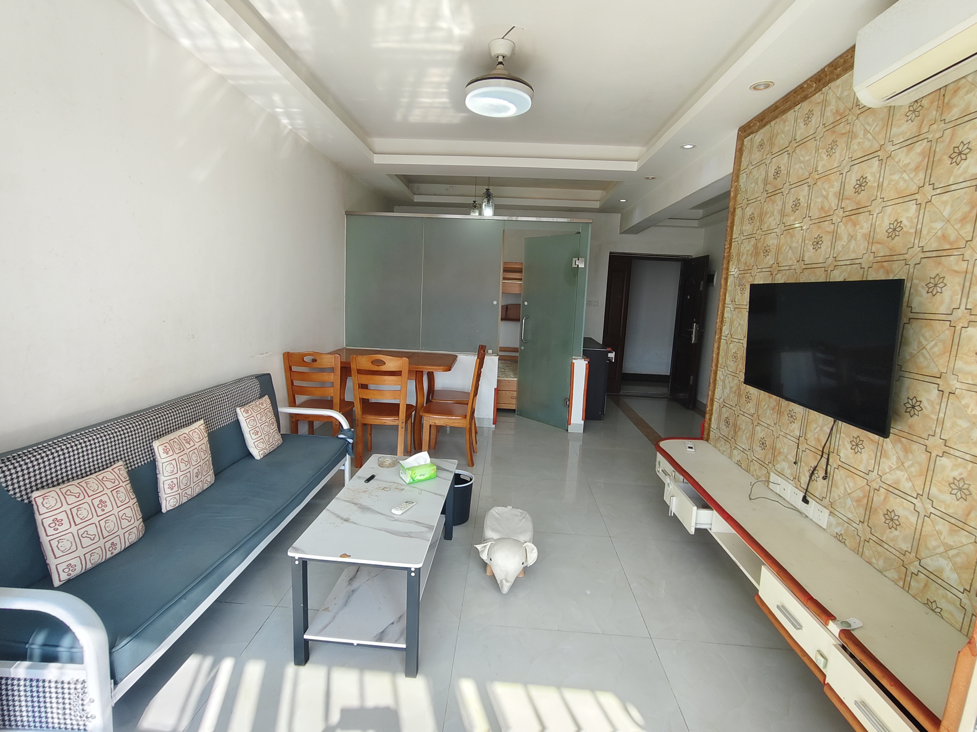 南海幸福城  2室1厅1卫    2100.0元/月