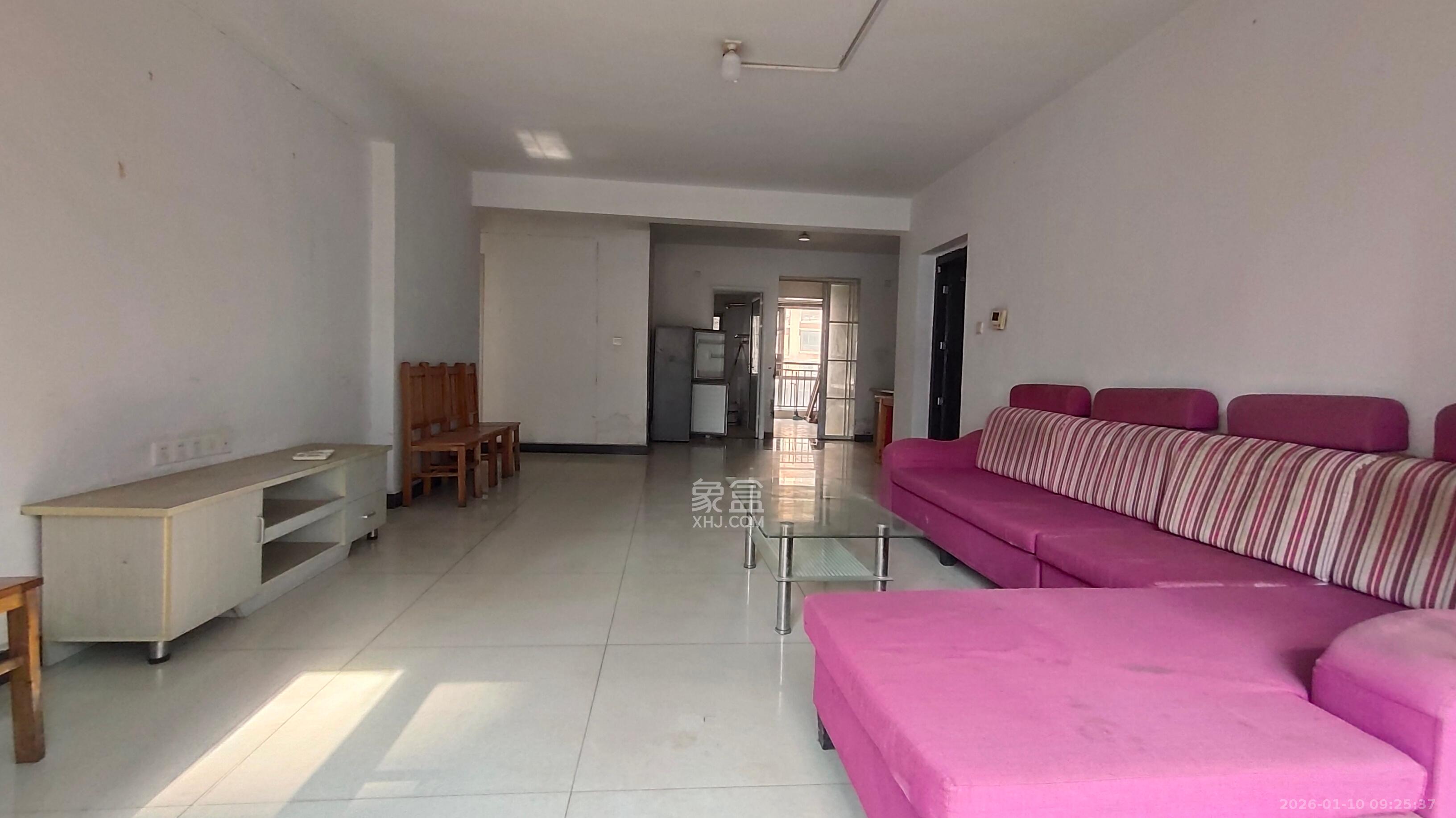 丽发新城 3室2厅2卫 2000.0元/月 丽发新城 3室2厅2卫 2000.0元/月室内图