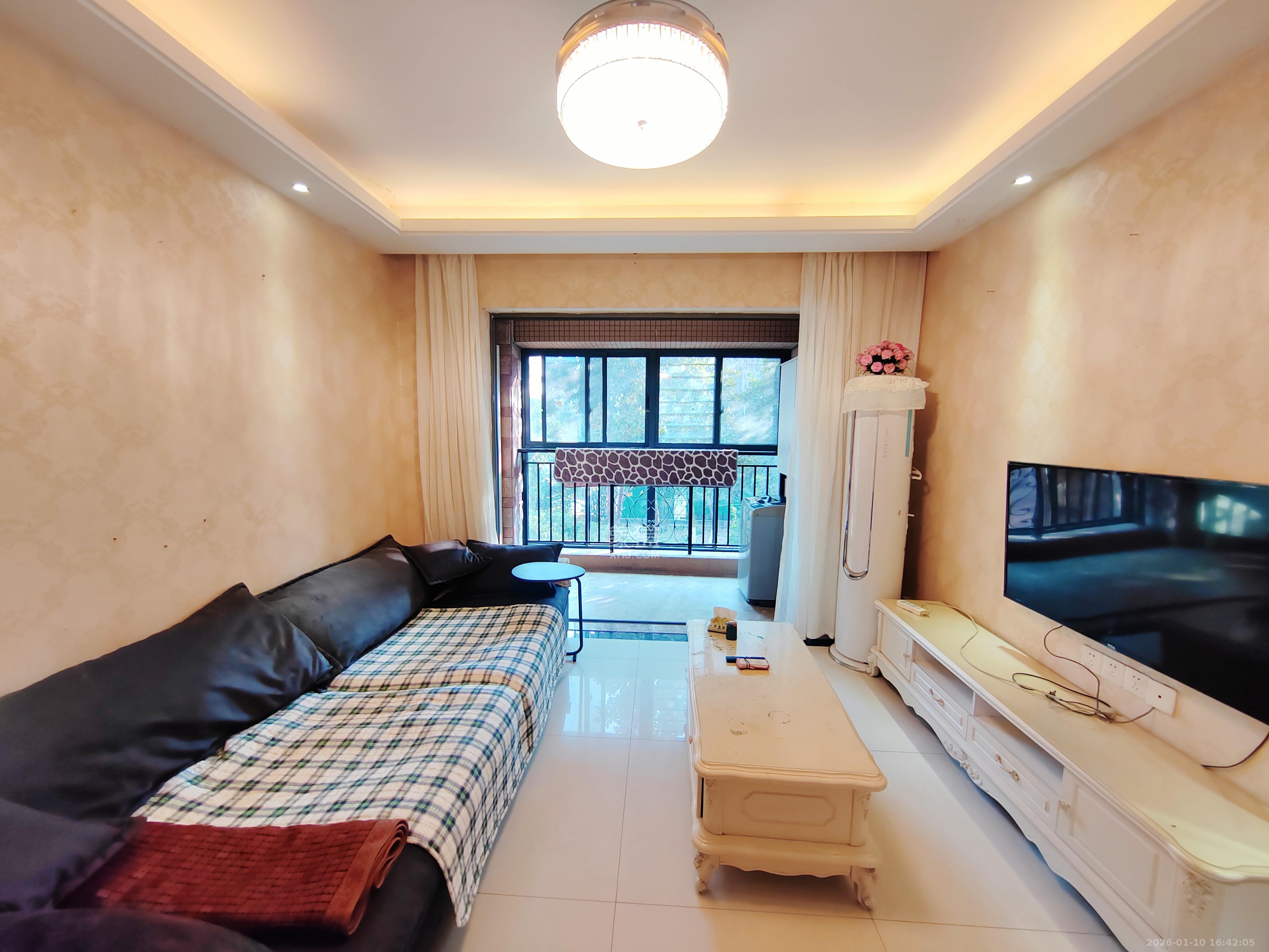 珠江郦城探香里  1室2厅1卫    2000.0元/月